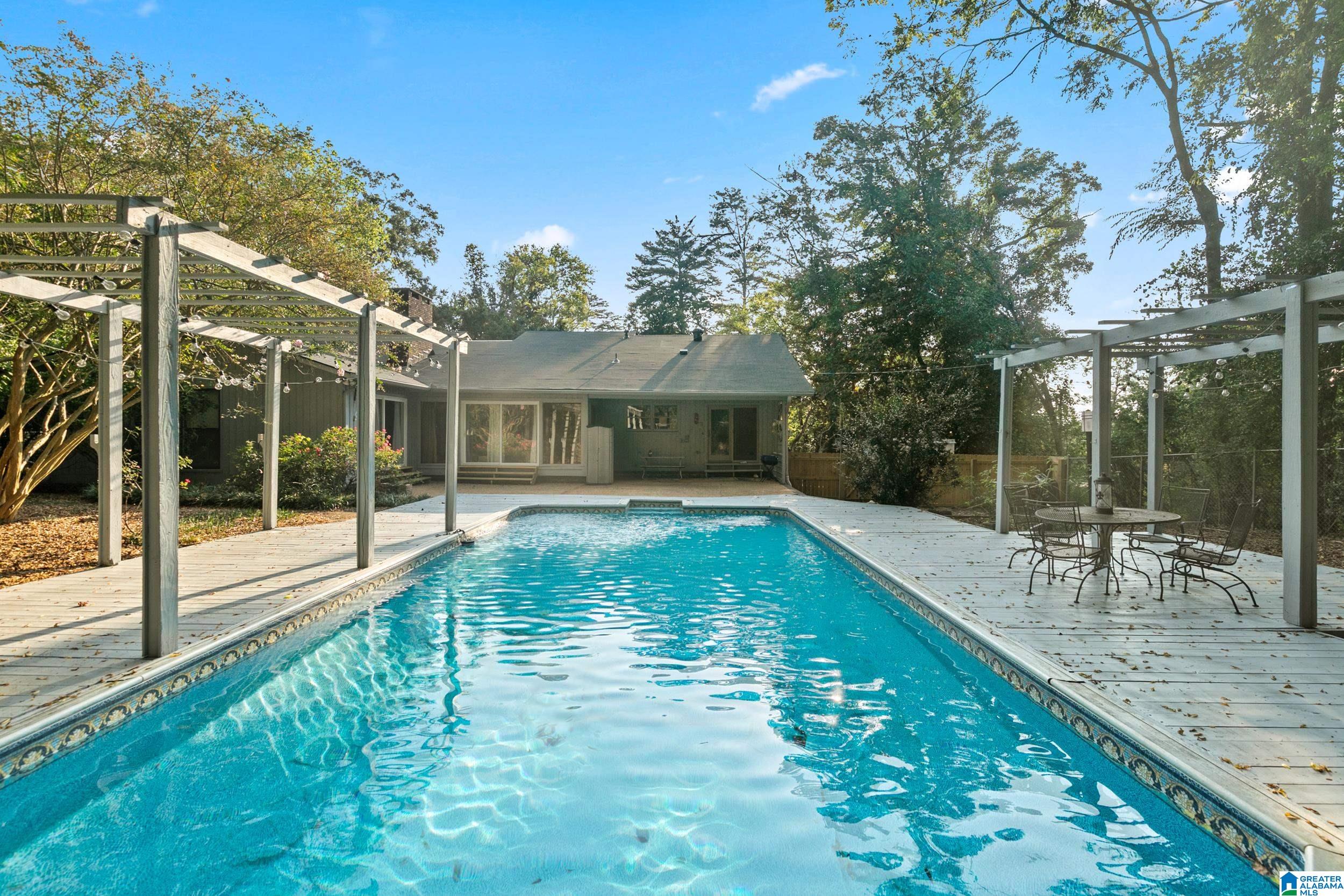 2148 BROOKDALE LANE