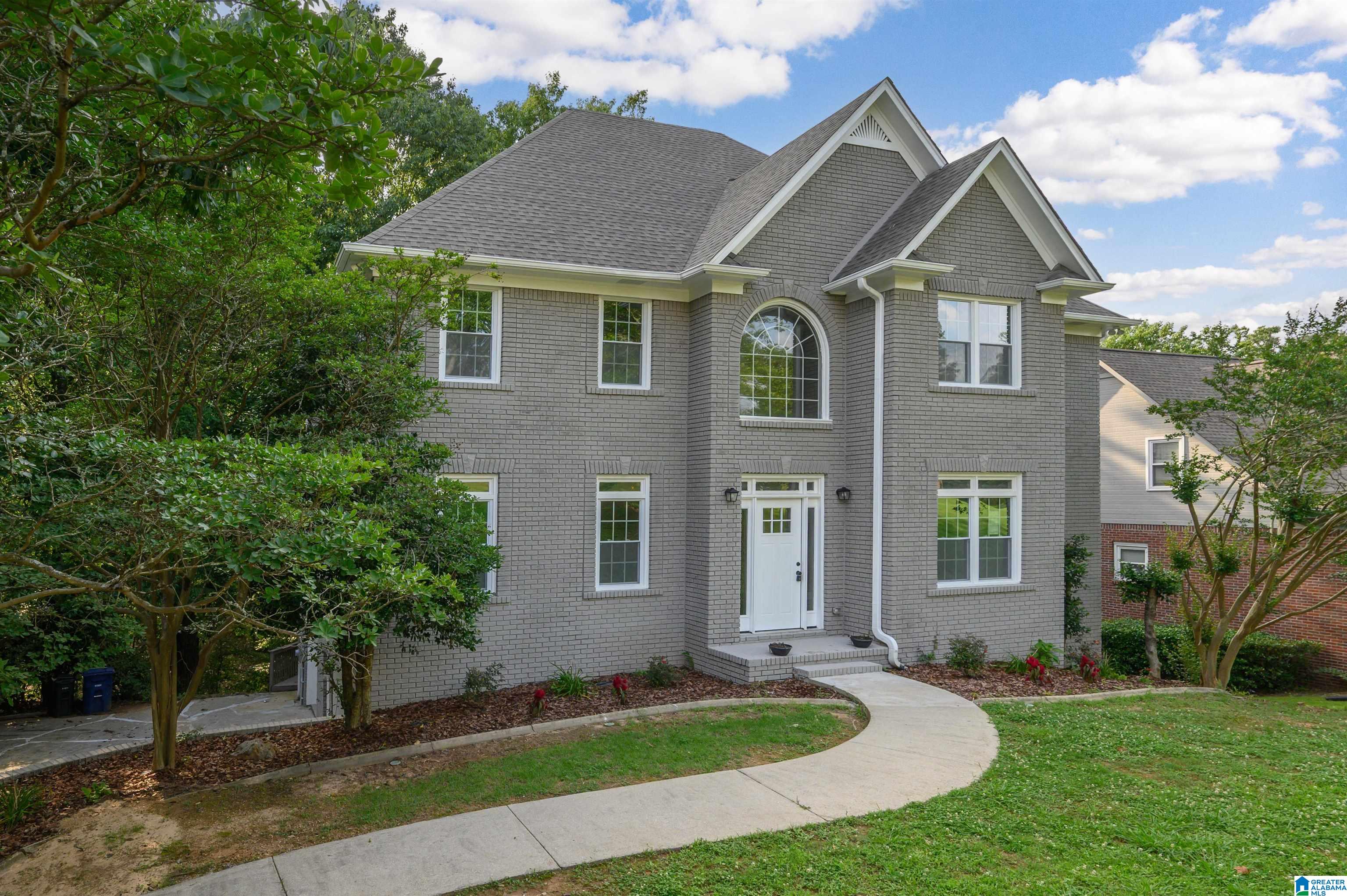 2103 BANEBERRY DRIVE