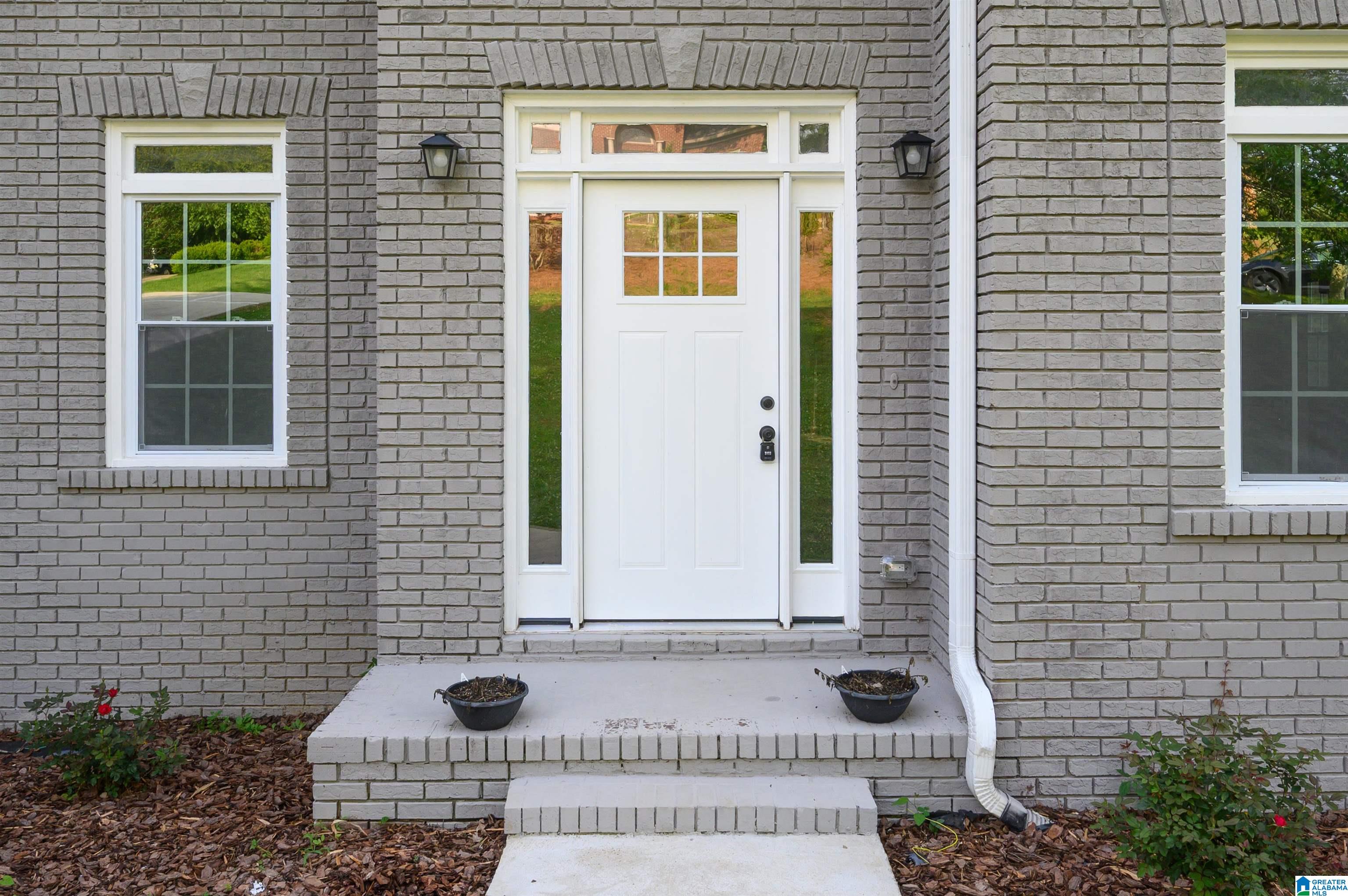 2103 BANEBERRY DRIVE