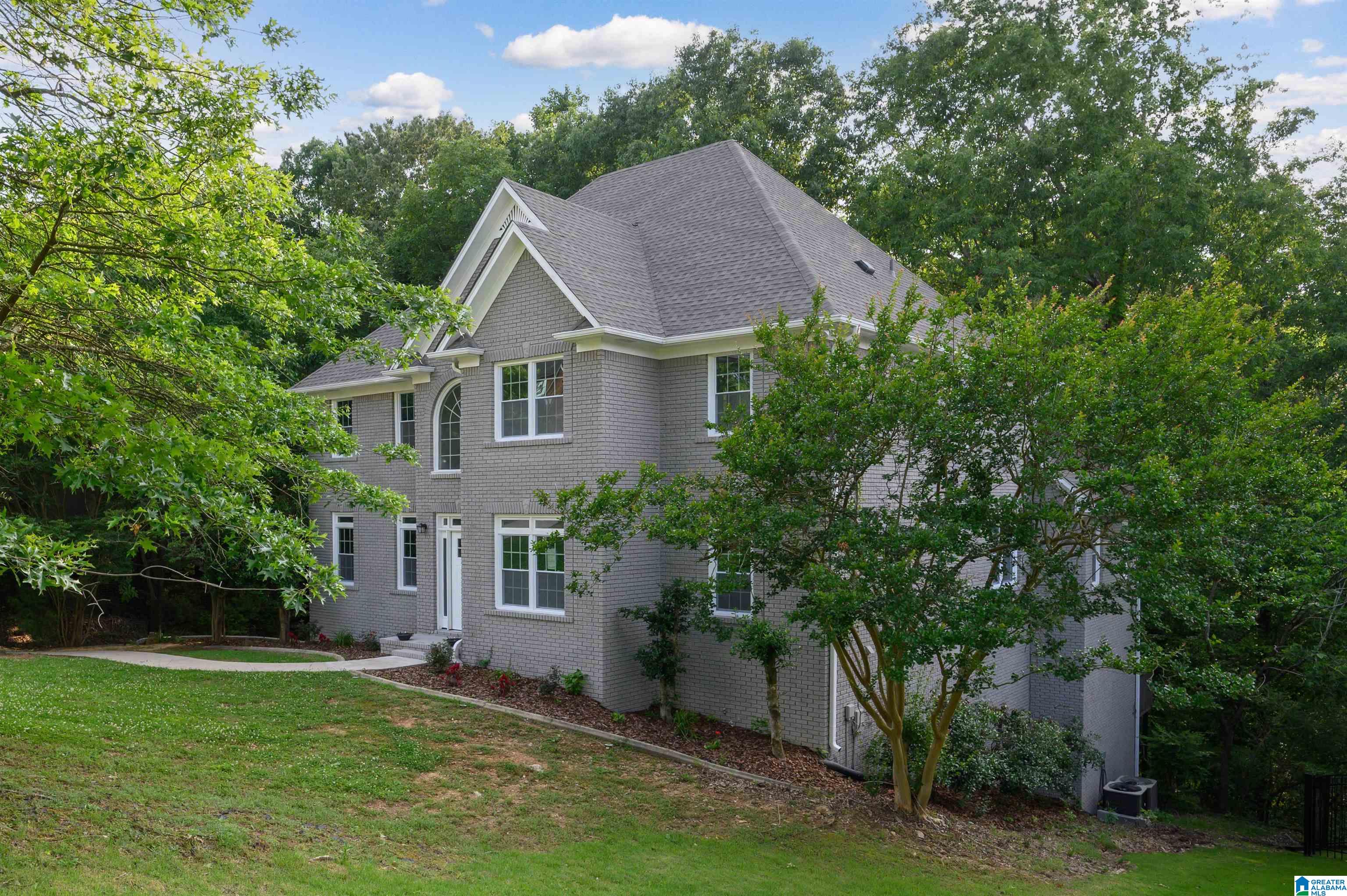 2103 BANEBERRY DRIVE