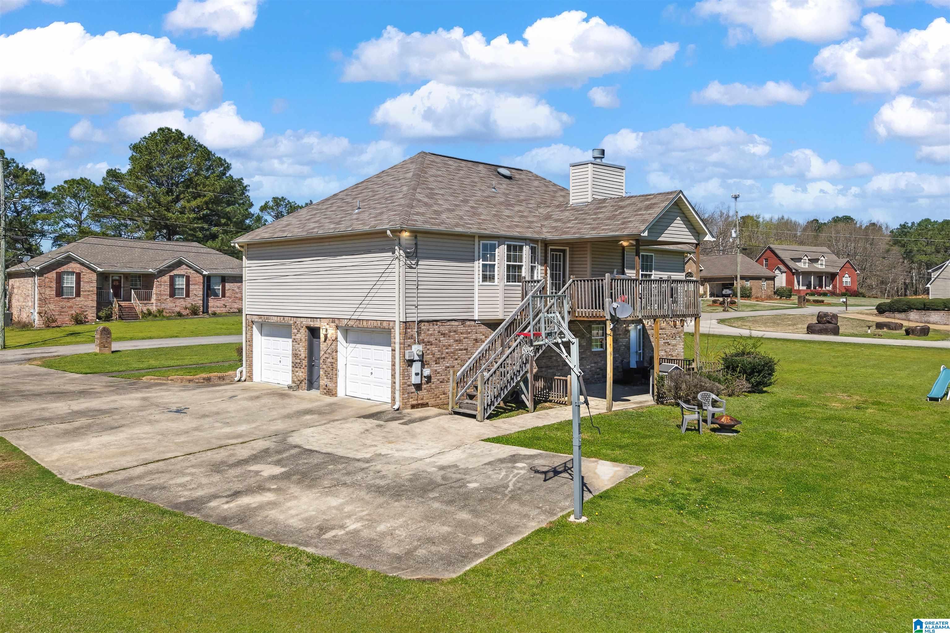 683 CIRCLE HEIGHTS DRIVE