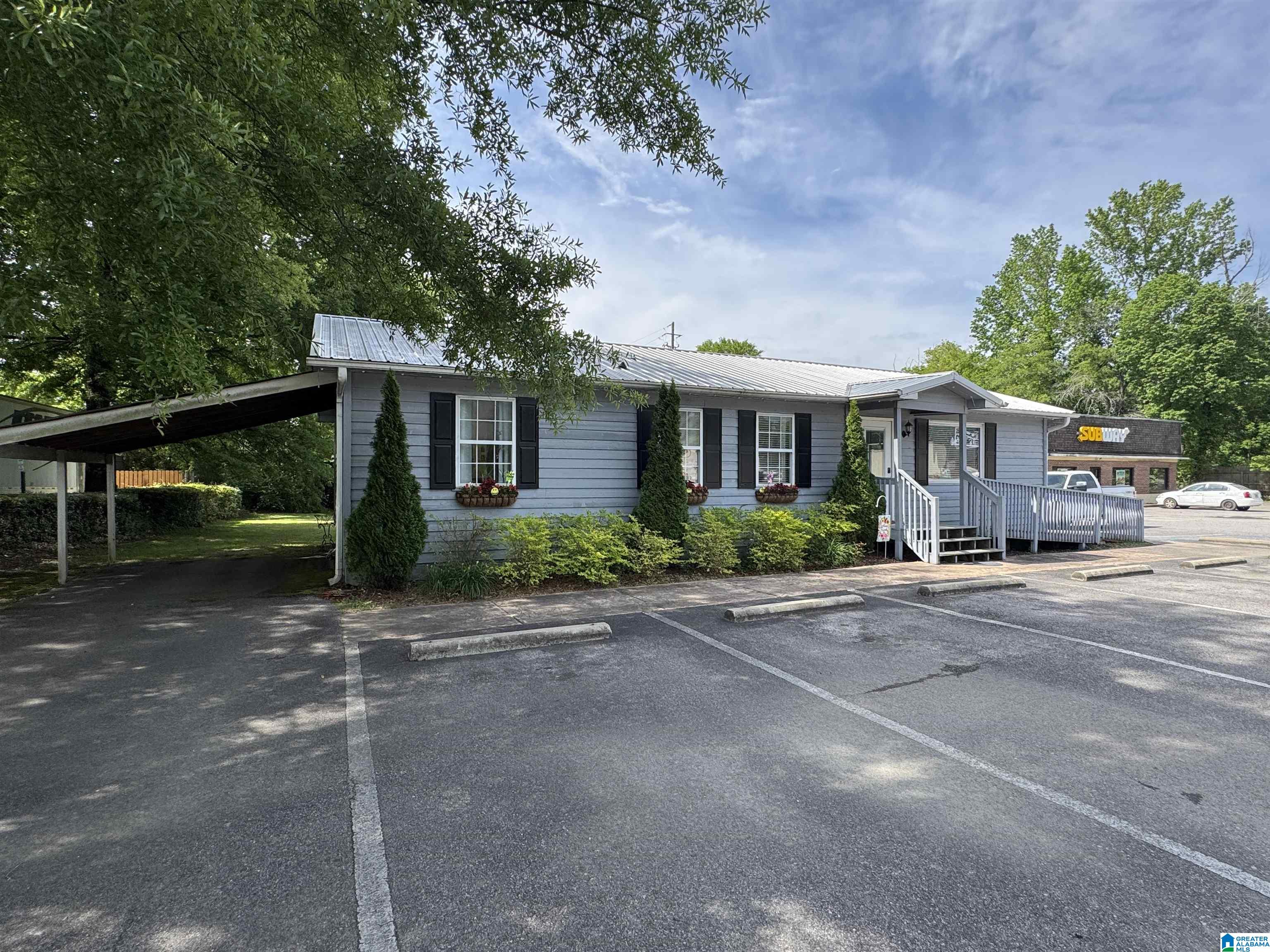 303 W COLLEGE STREET