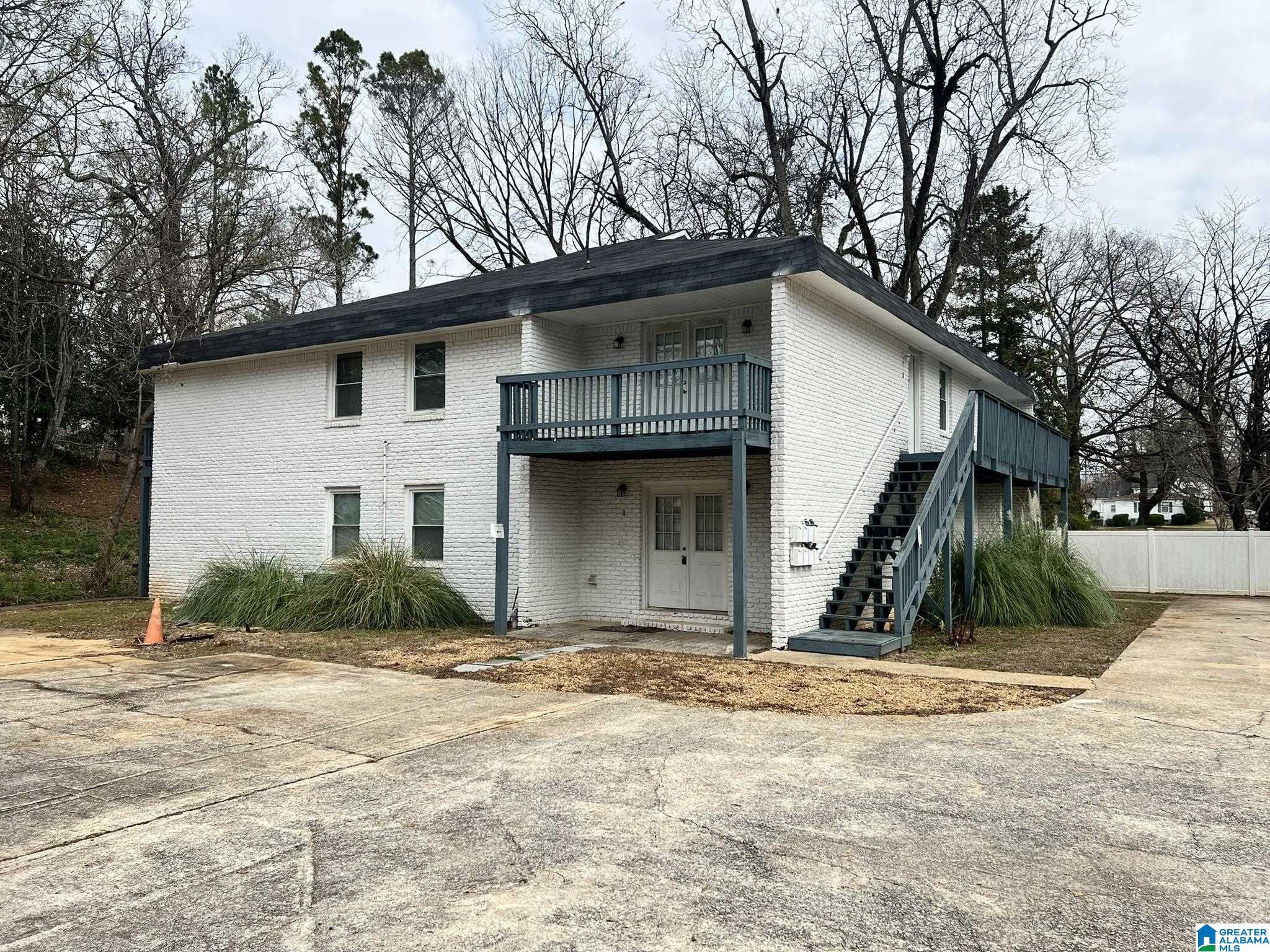 Photo 1 of 30 — 606 S COURT STREET, TALLADEGA, AL 35160