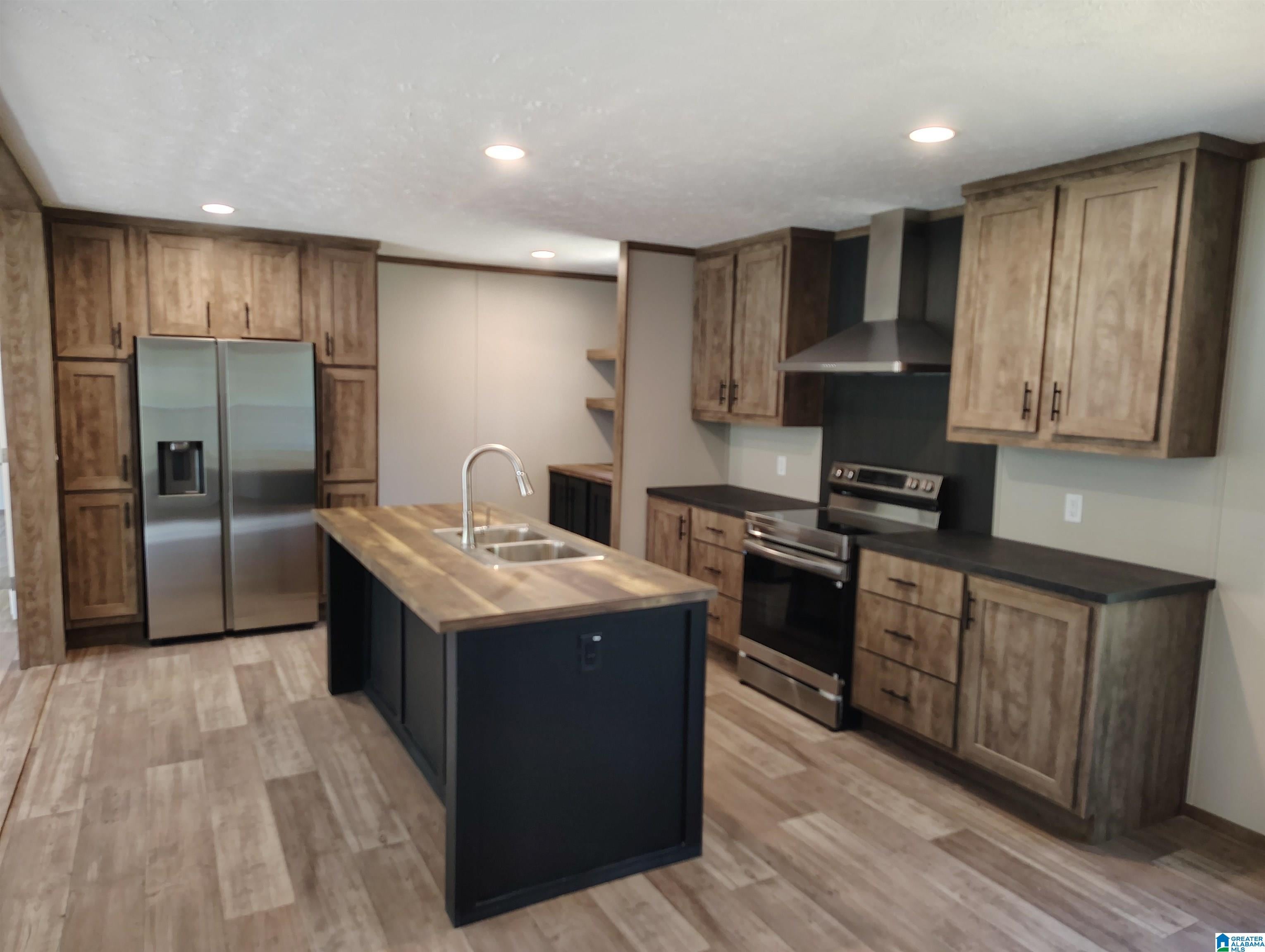 3535 GRAYTON ROAD