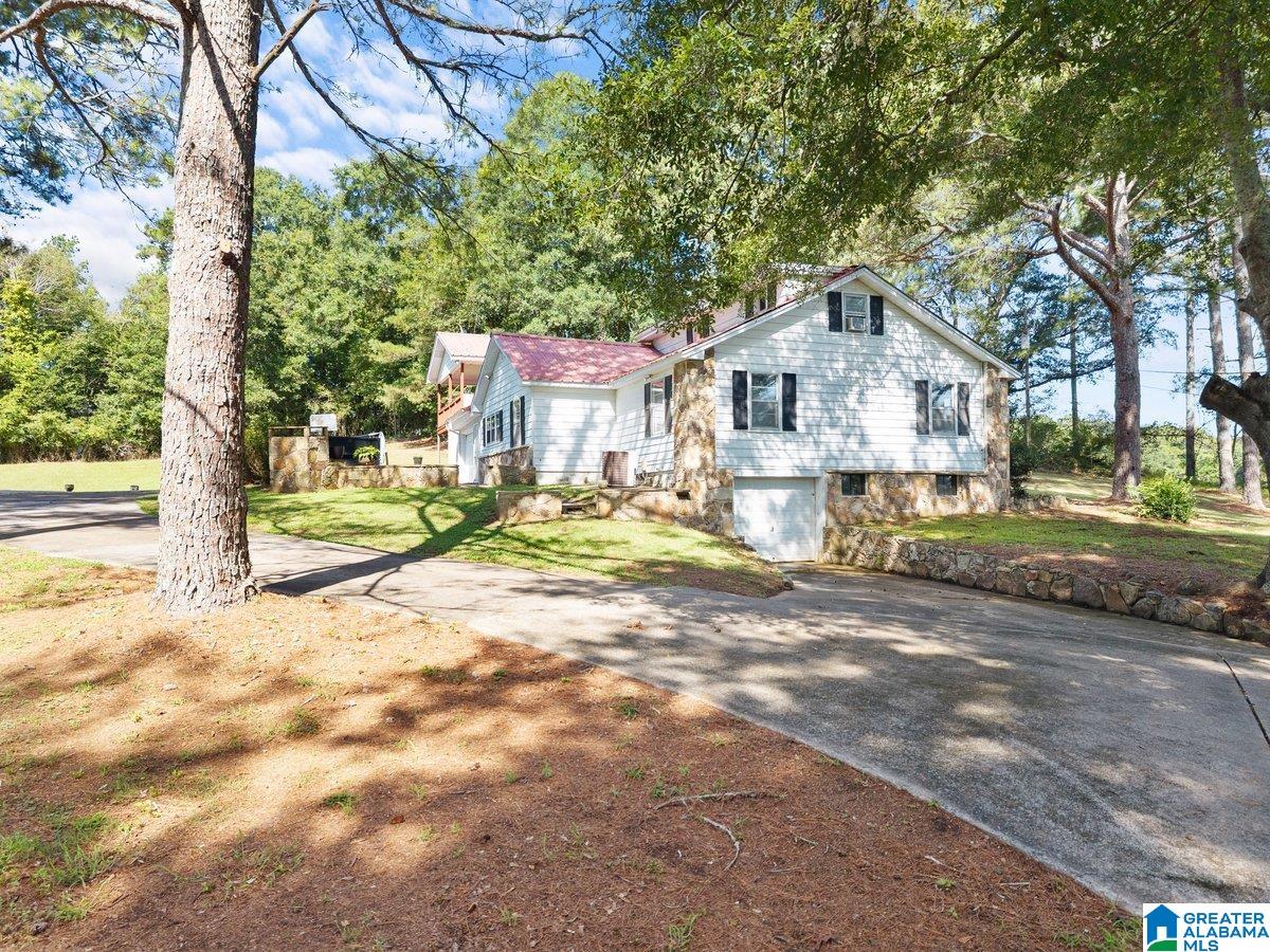 1120 VALLEY ROAD