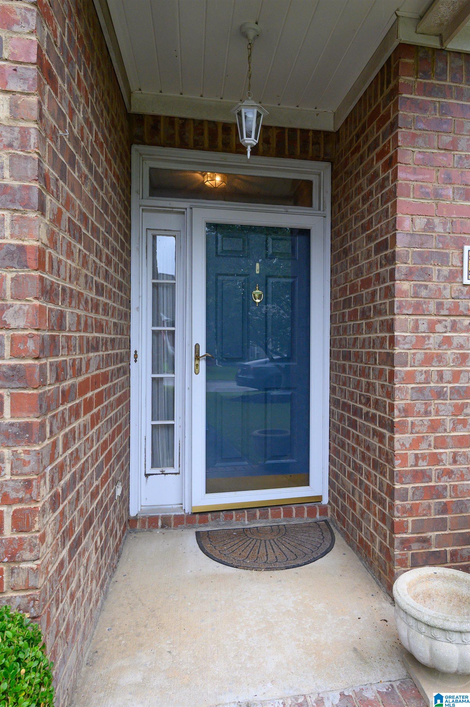 127 CRESTMONT LANE