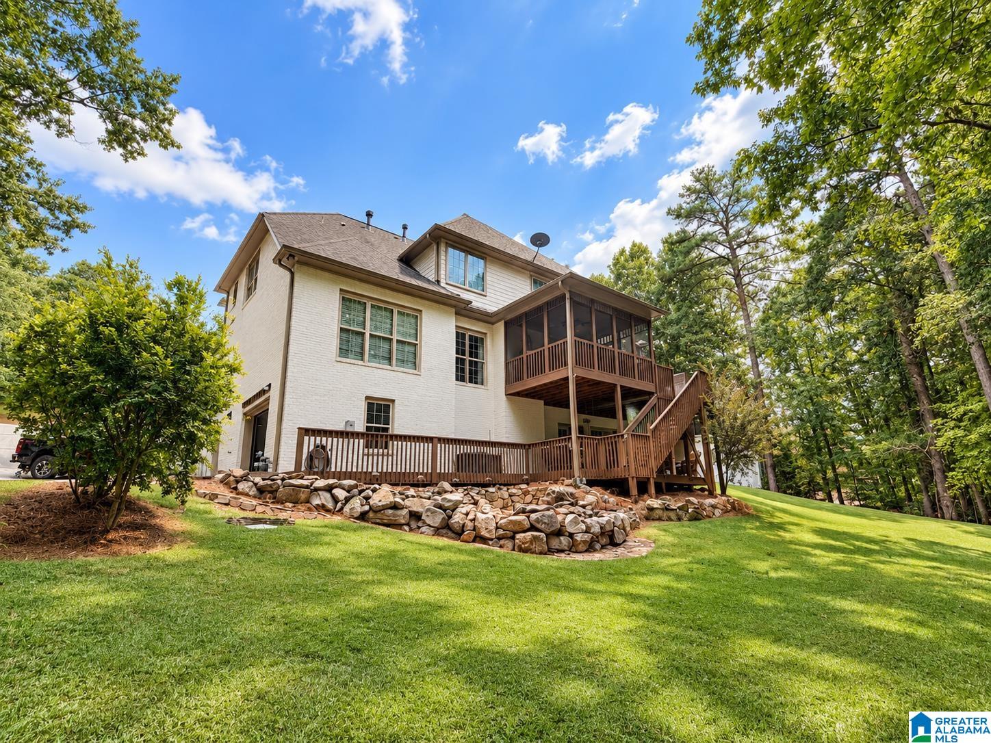 391 SAINT ANDREWS PARKWAY