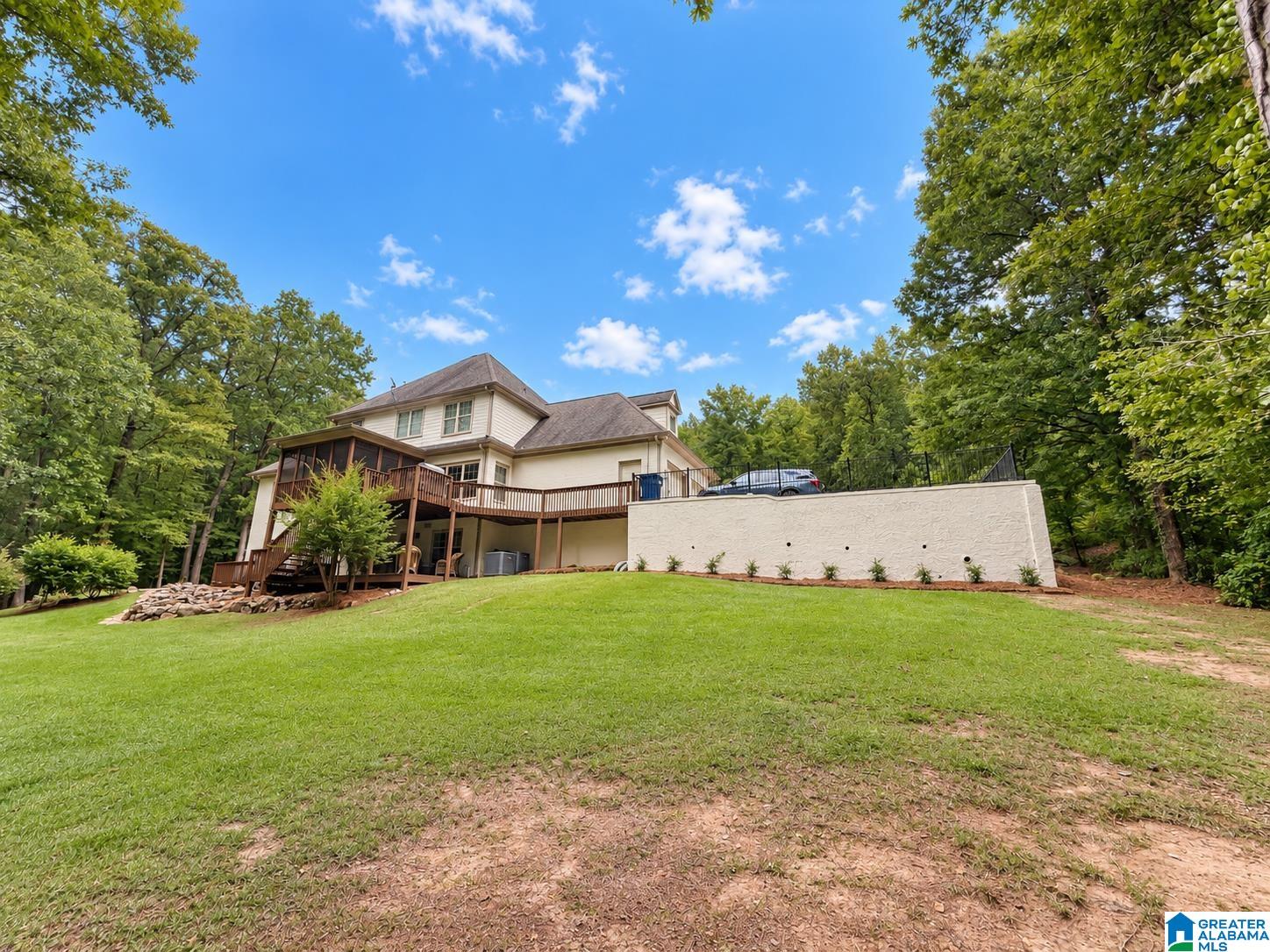 391 SAINT ANDREWS PARKWAY