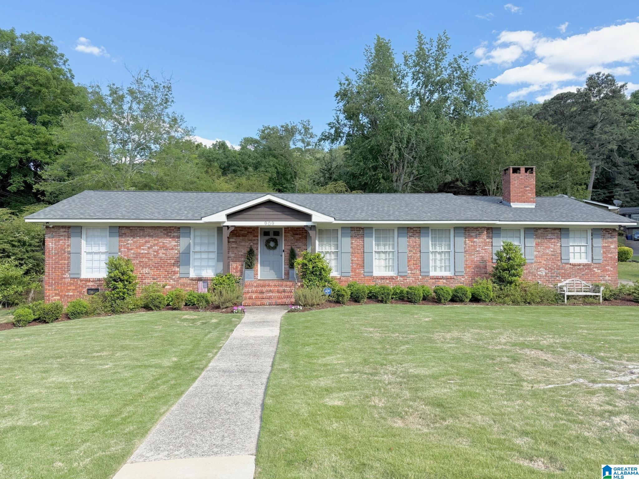 909 SHADES GLEN DRIVE