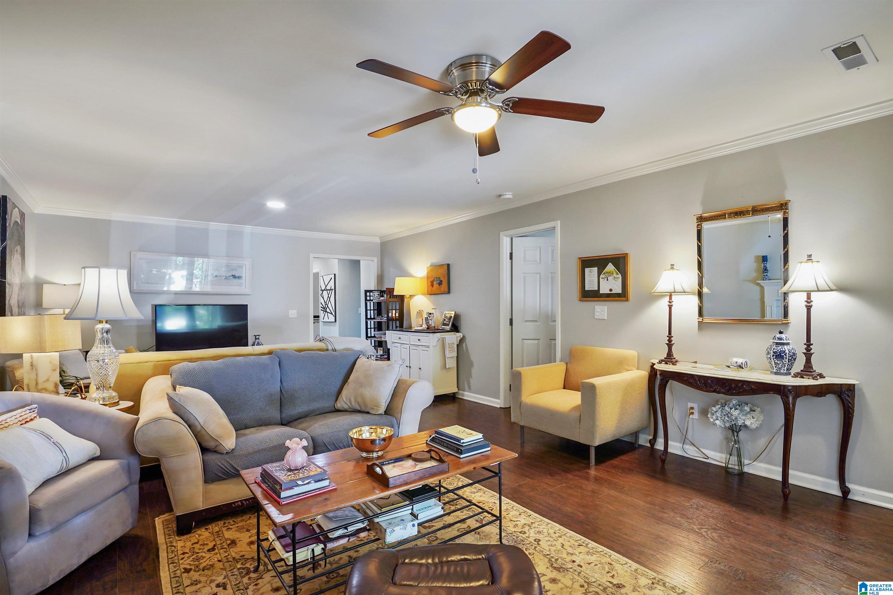 739 COLUMBIANA ROAD