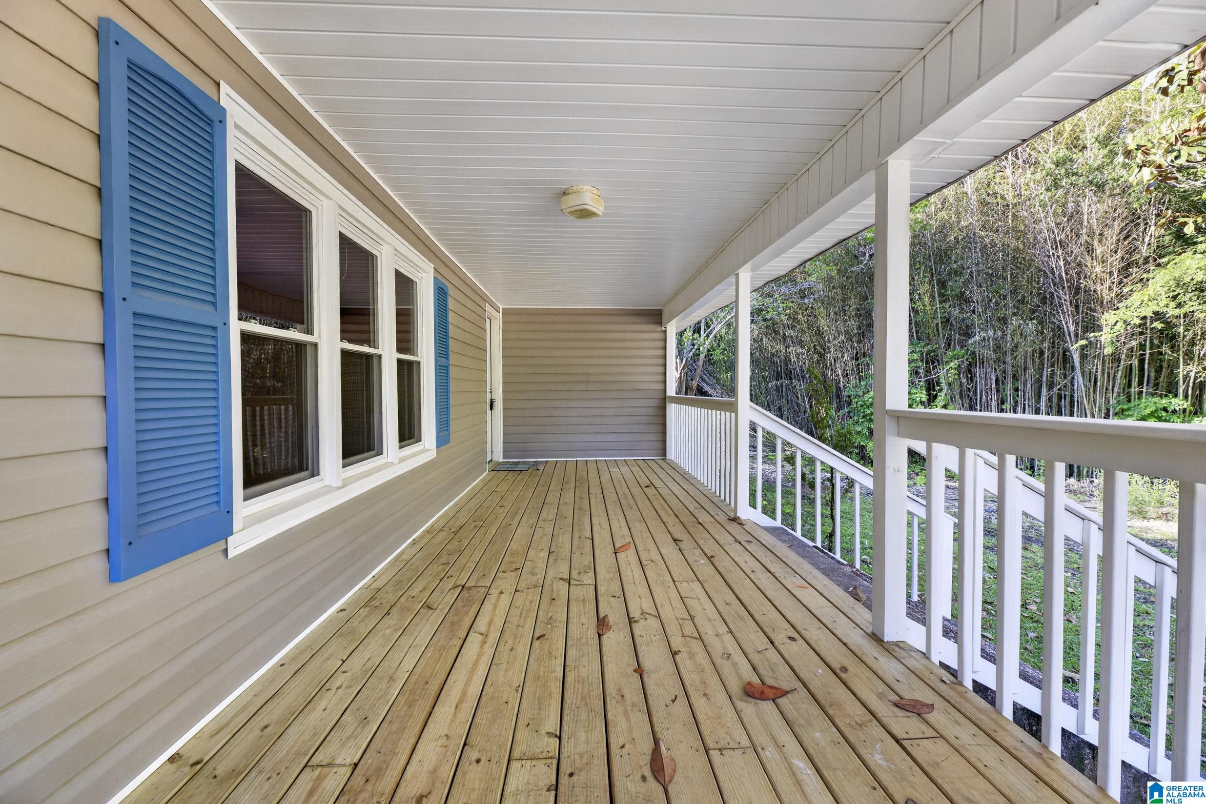 521 OAK BOWERY LANE