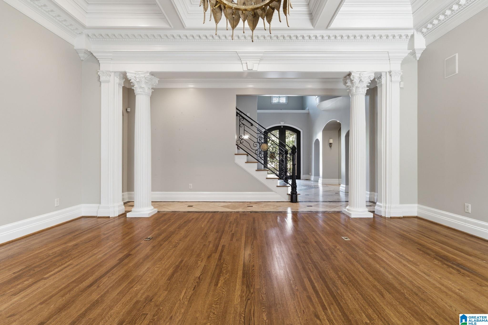 1405 Sutherland Pl, Hoover, AL, 35242, USA, 7 Bedrooms Bedrooms, ,9 BathroomsBathrooms,Residential,Active,1405 Sutherland Pl,21456242