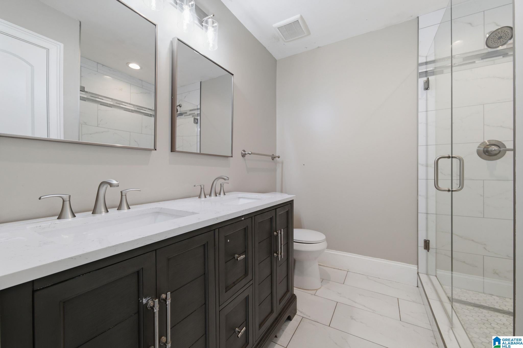1405 Sutherland Pl, Hoover, AL, 35242, USA, 7 Bedrooms Bedrooms, ,9 BathroomsBathrooms,Residential,Active,1405 Sutherland Pl,21456242