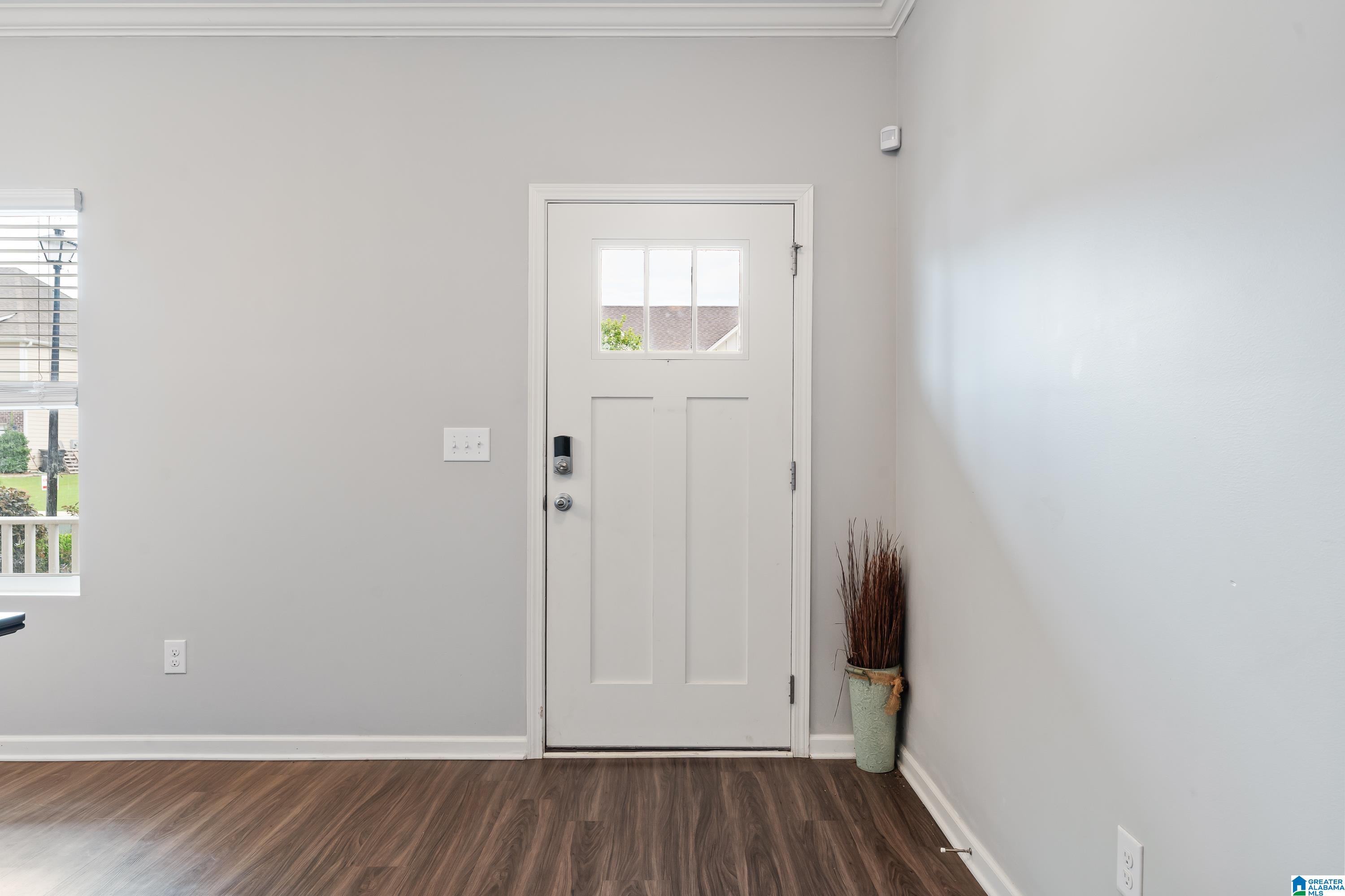 1112 ARONIMINK DRIVE