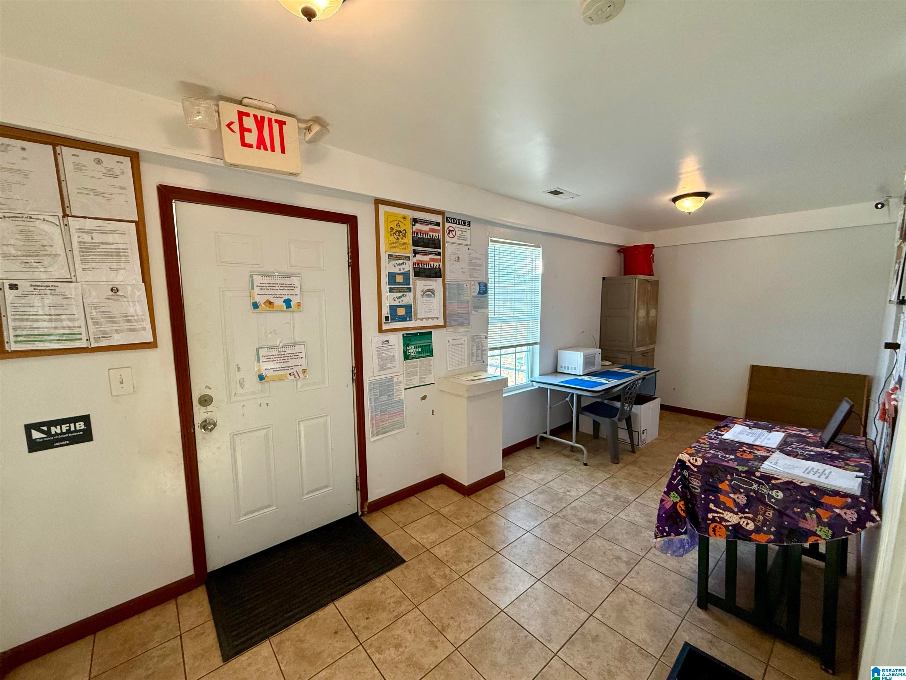 520 W 9TH STREET