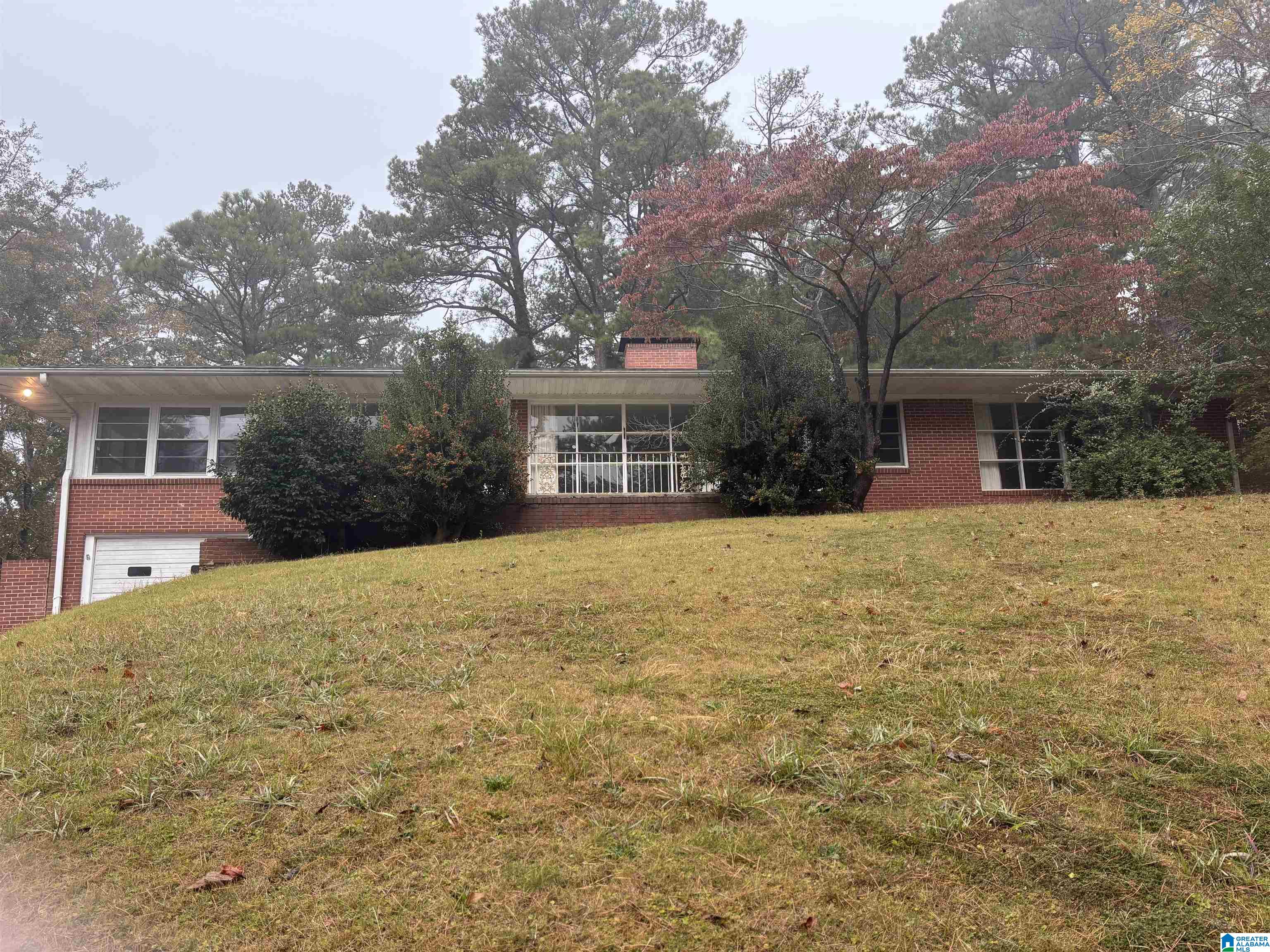 Photo 1 of 25 — 1404 SPRINGHILL DRIVE, SYLACAUGA, AL 35150