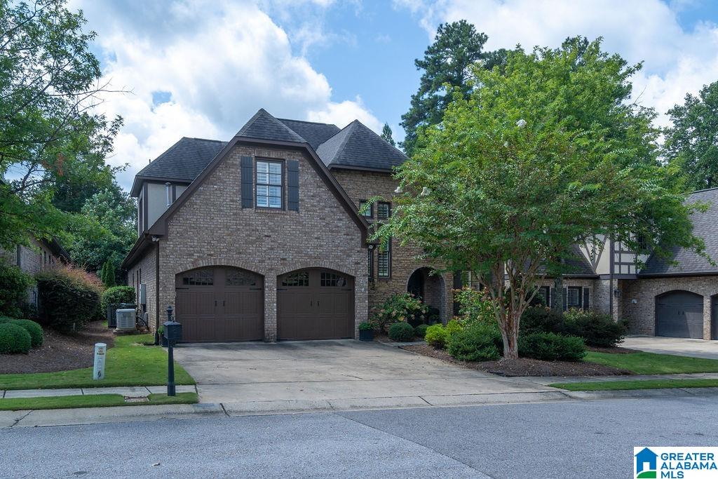 1673 WARREN LANE