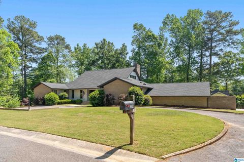 300 GOLF DRIVE HOOVER AL 35226