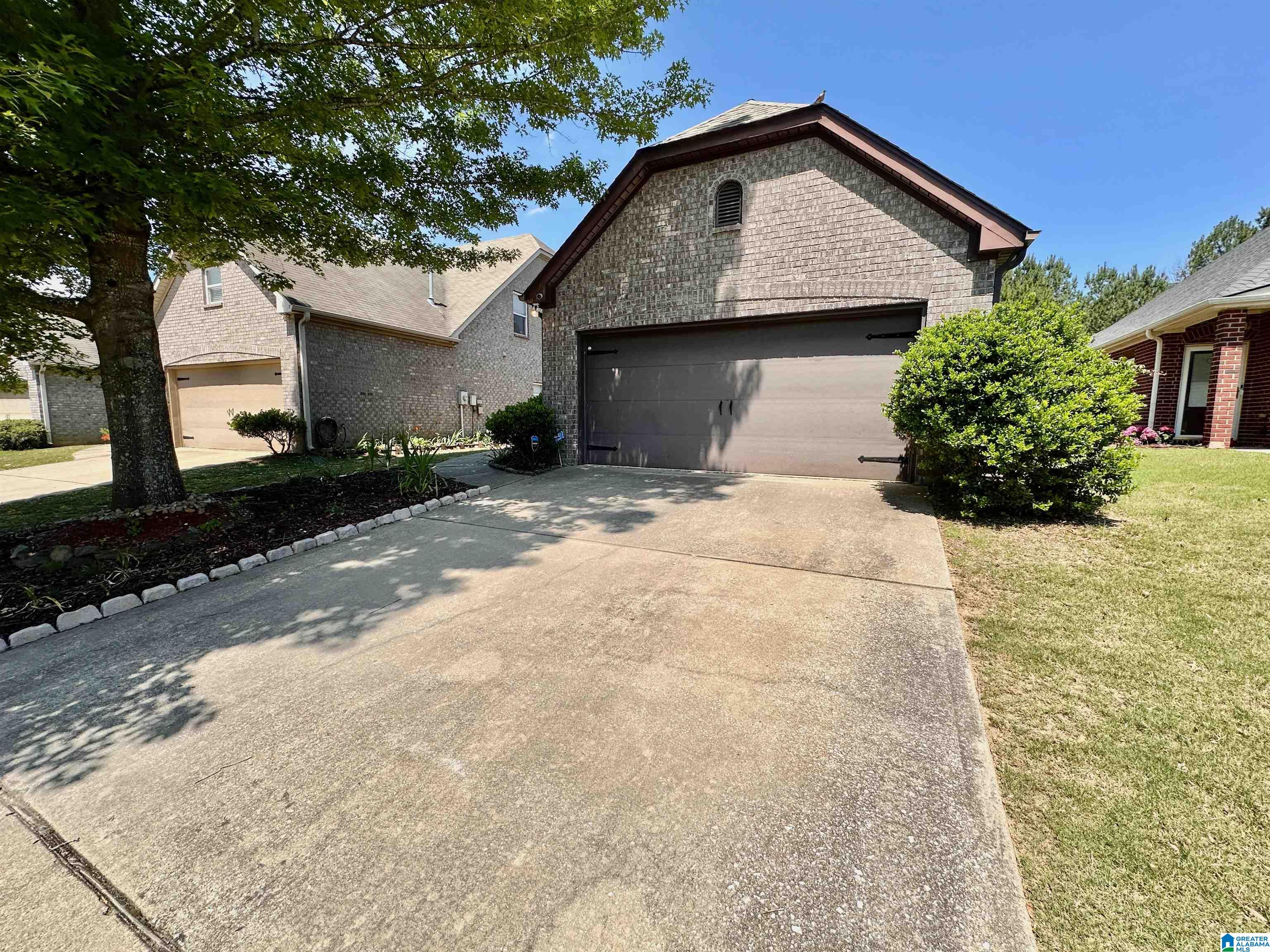 2726 OXMOOR GLEN DRIVE