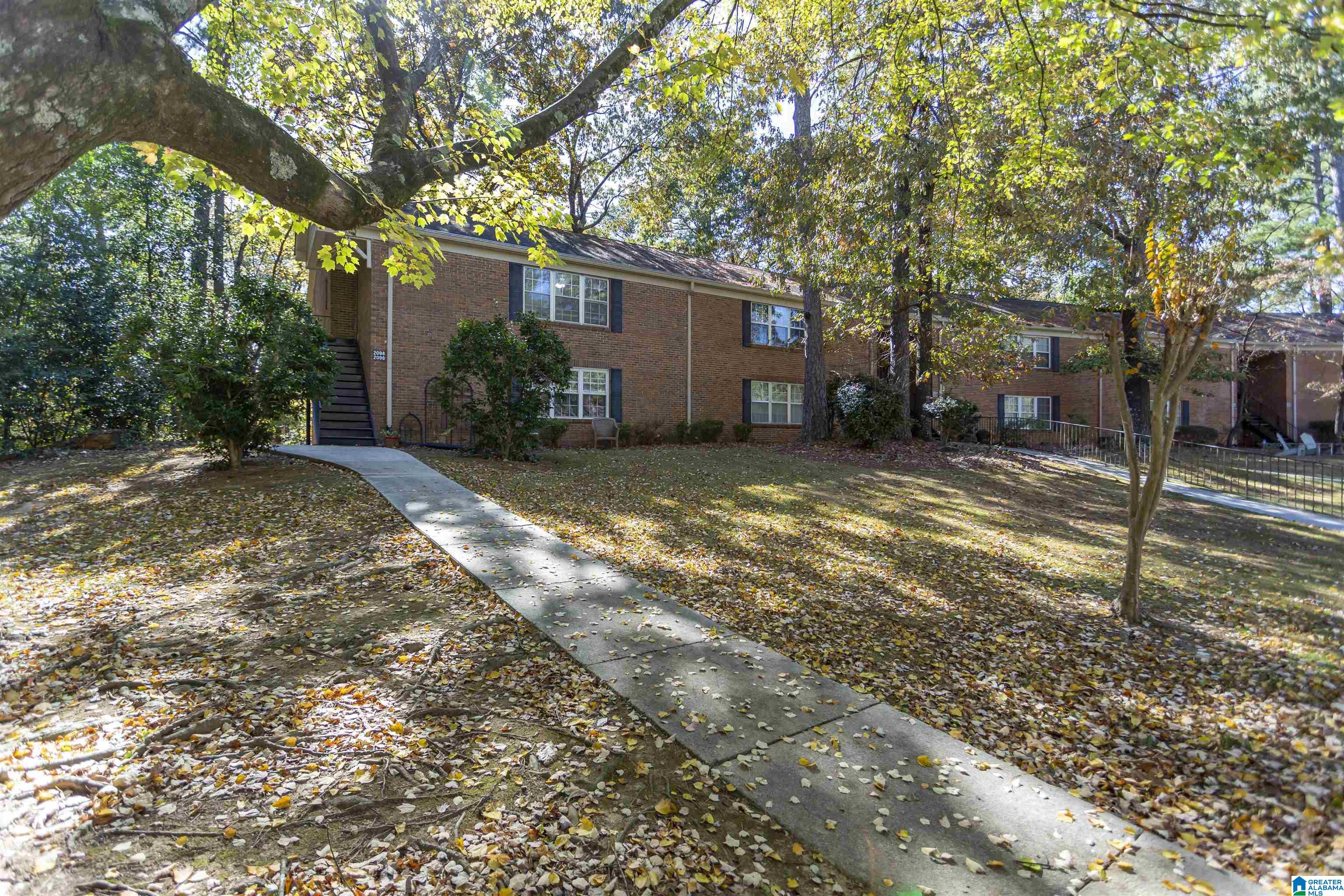 2098 MONTREAT CIRCLE 2098