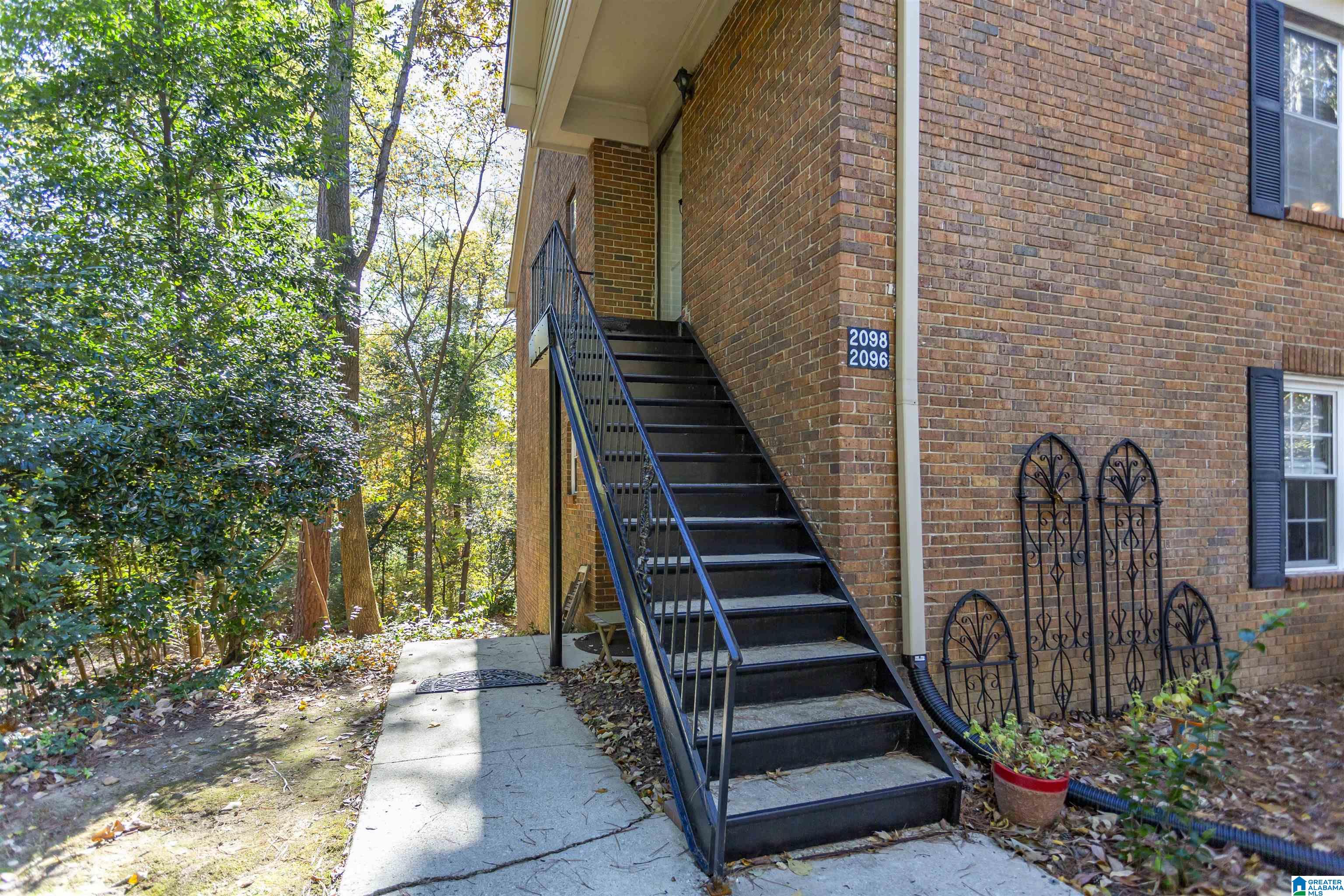 2098 MONTREAT CIRCLE 2098