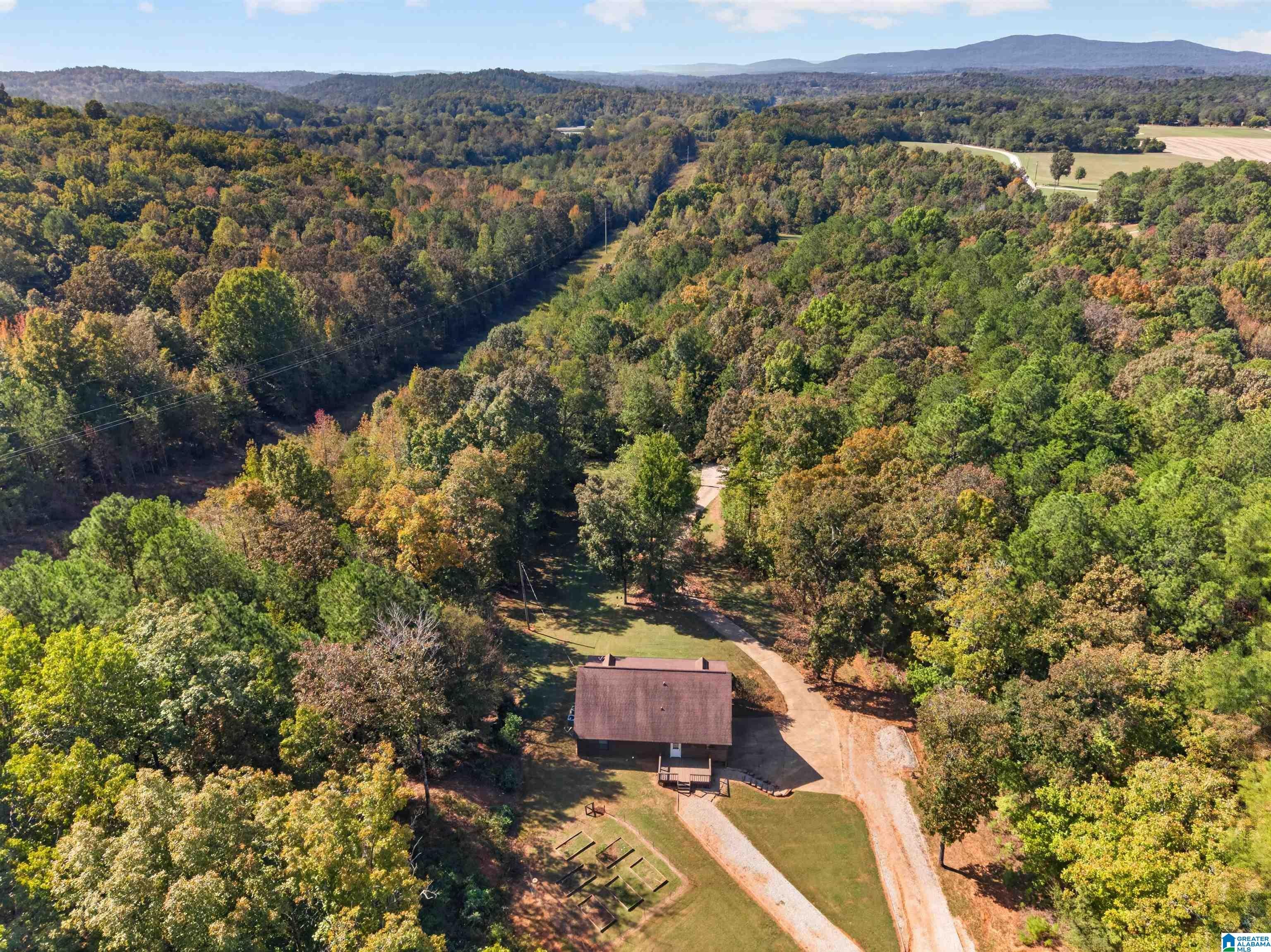 610 SOUTHRIDGE LANE