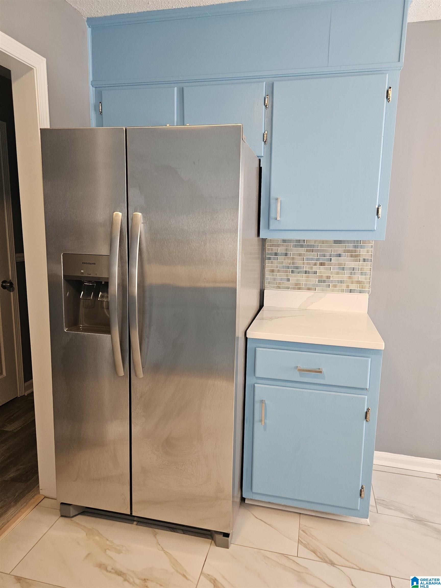 2212 GAYLEWOOD DRIVE