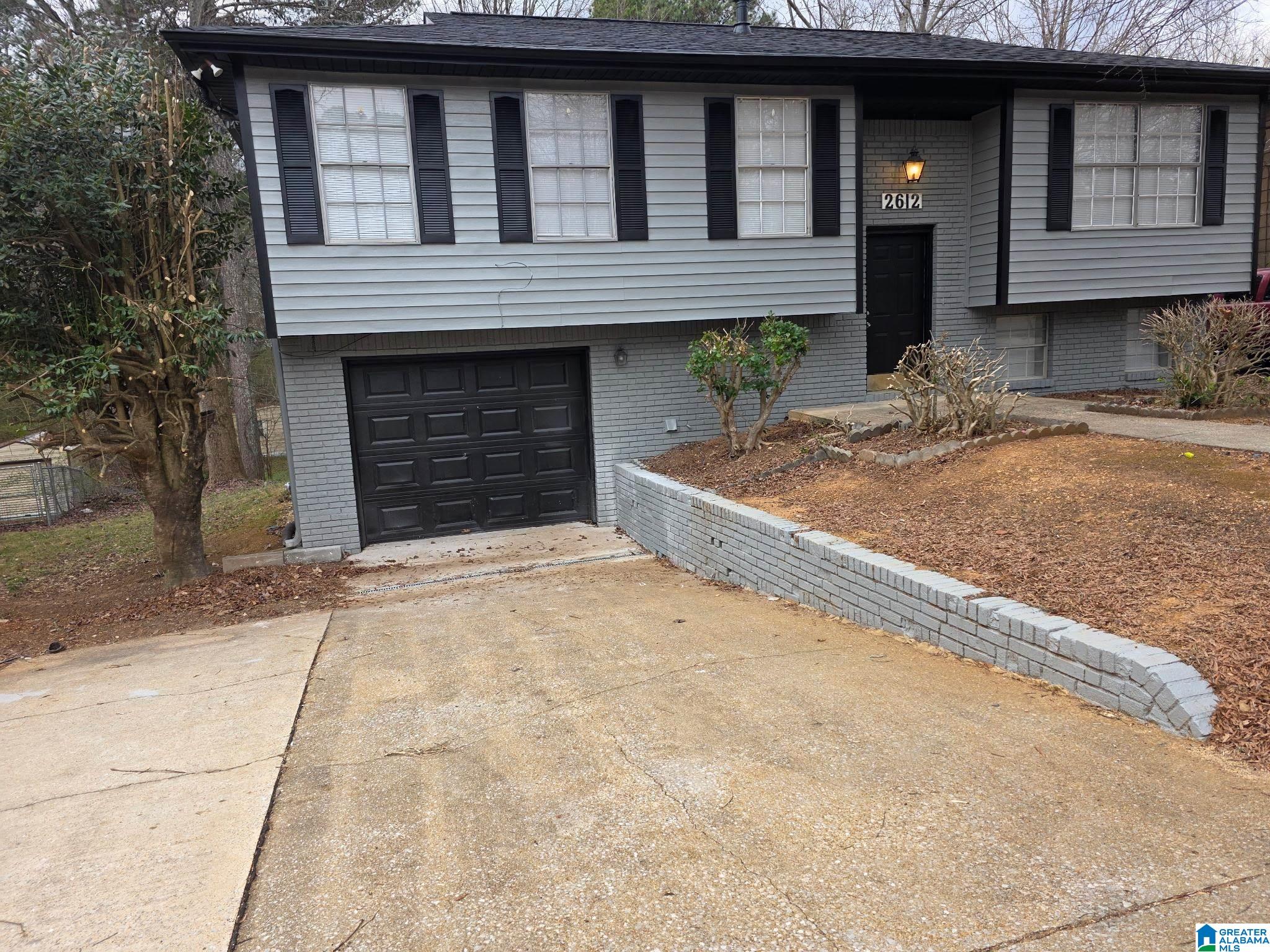 2612 SHOEMAKER STREET