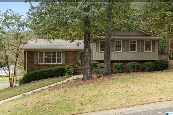 3550 BURNTLEAF LN, HOOVER, AL 35226 - Image 4031c93b2dbd2bb174030dd2f2c2a66b/2748140910