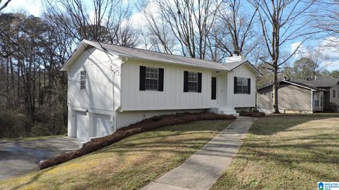 Photo of 5906 Elizabeth Drive, TRUSSVILLE, AL 35173 (MLS # 21449158)