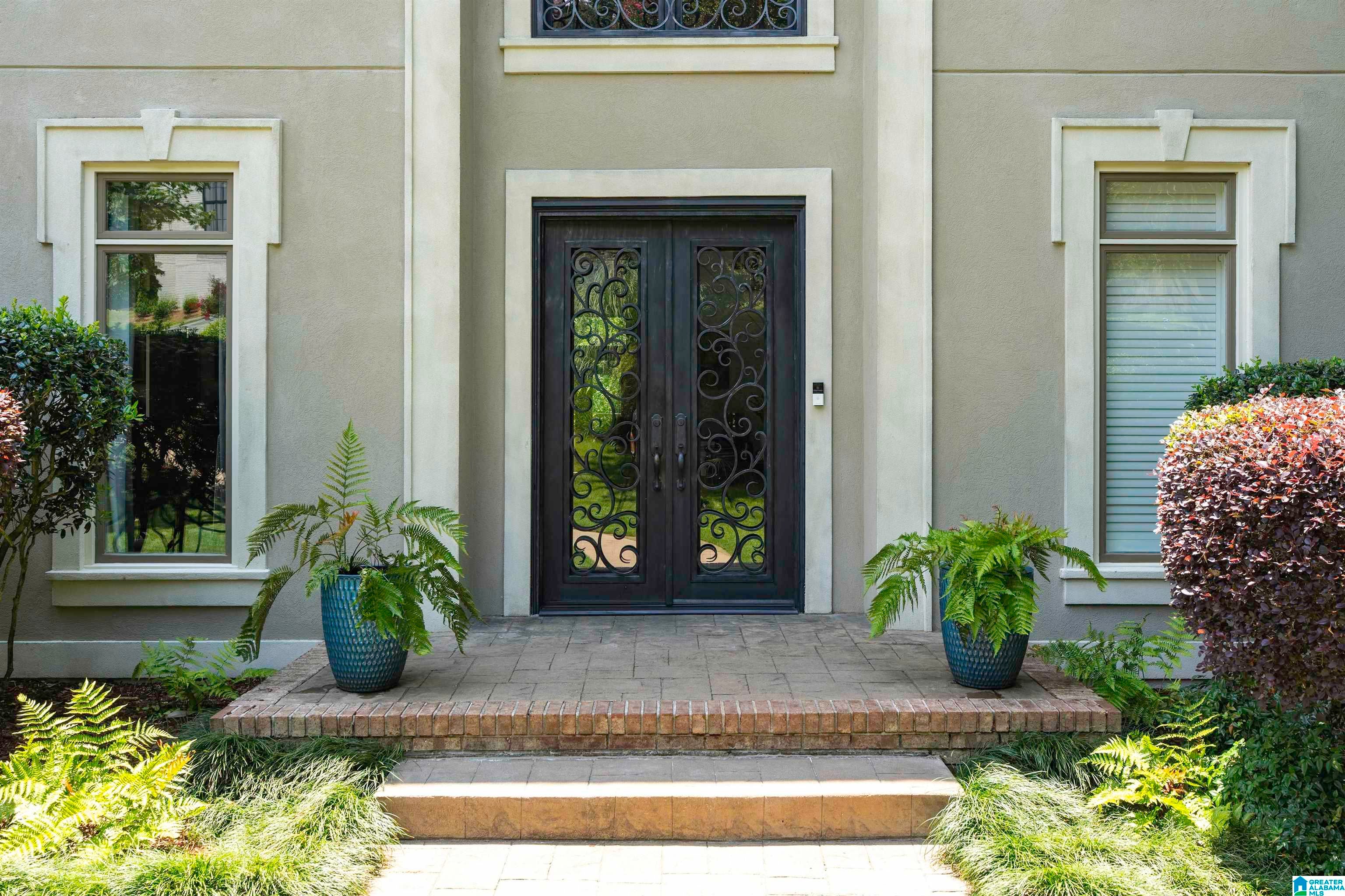2209 STERLINGWOOD DRIVE