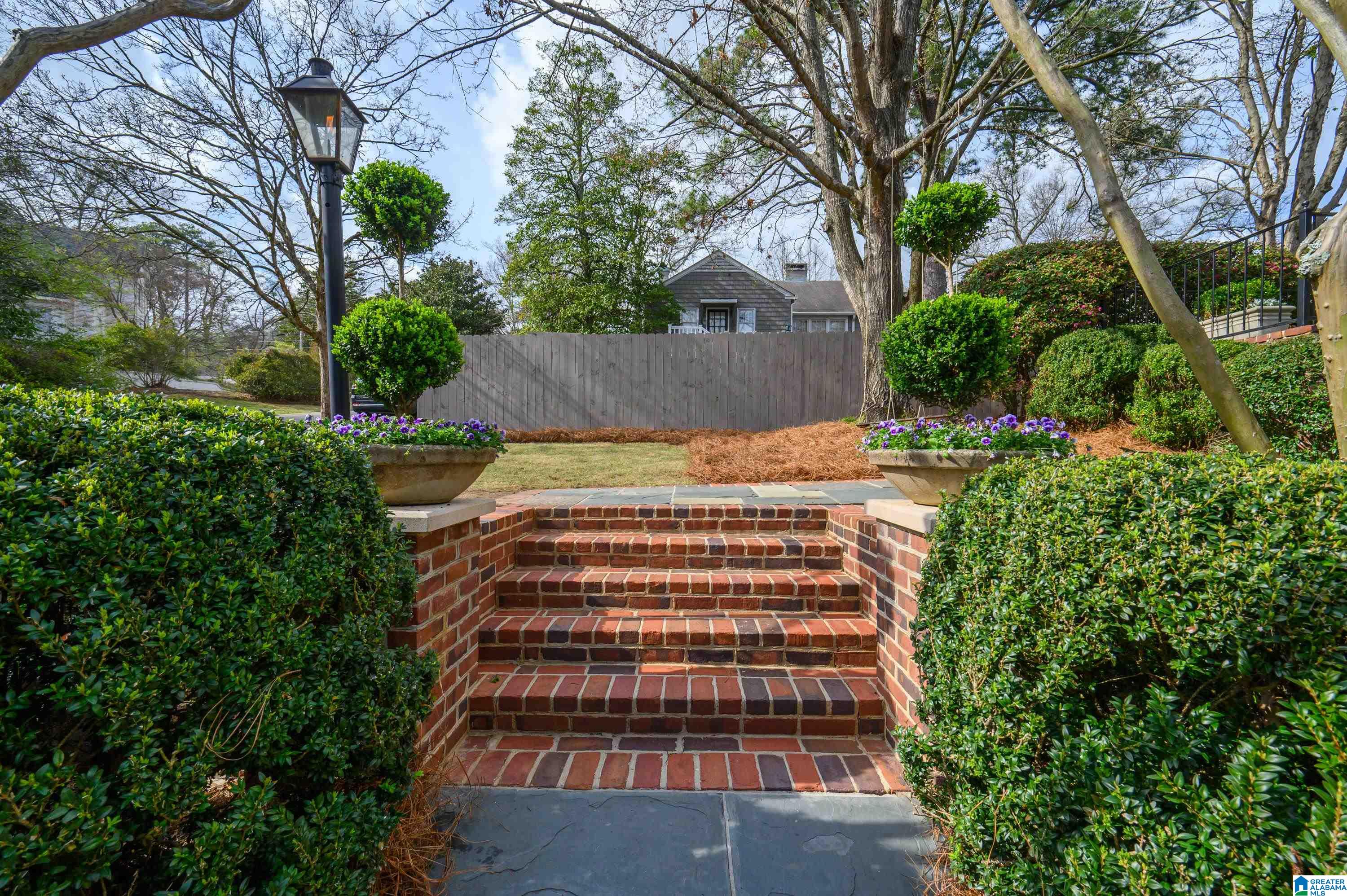 49 W MONTCREST DRIVE