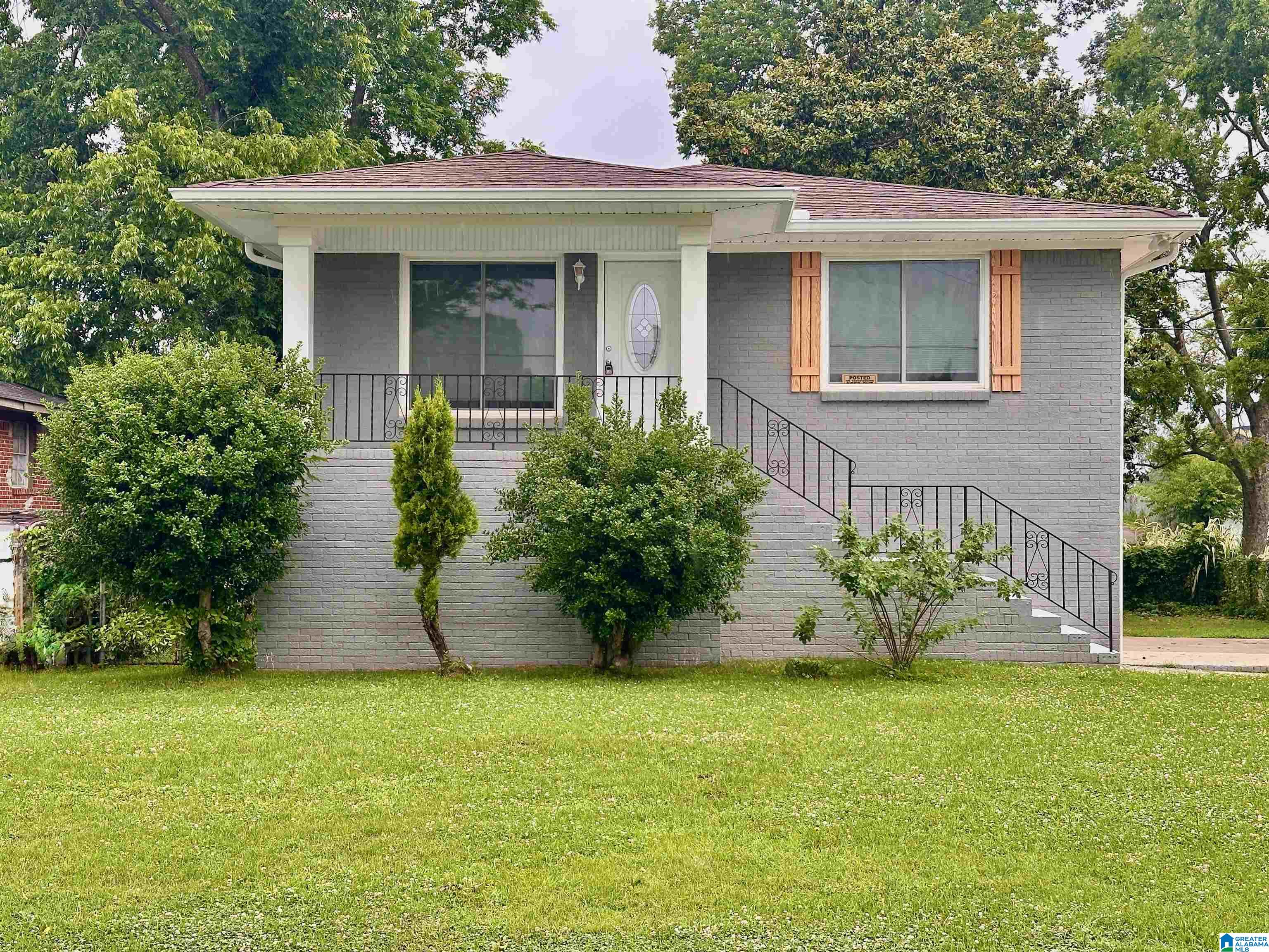 Photo 1 of 34 — 704 GOLDWIRE WAY SW, BIRMINGHAM, AL 35211