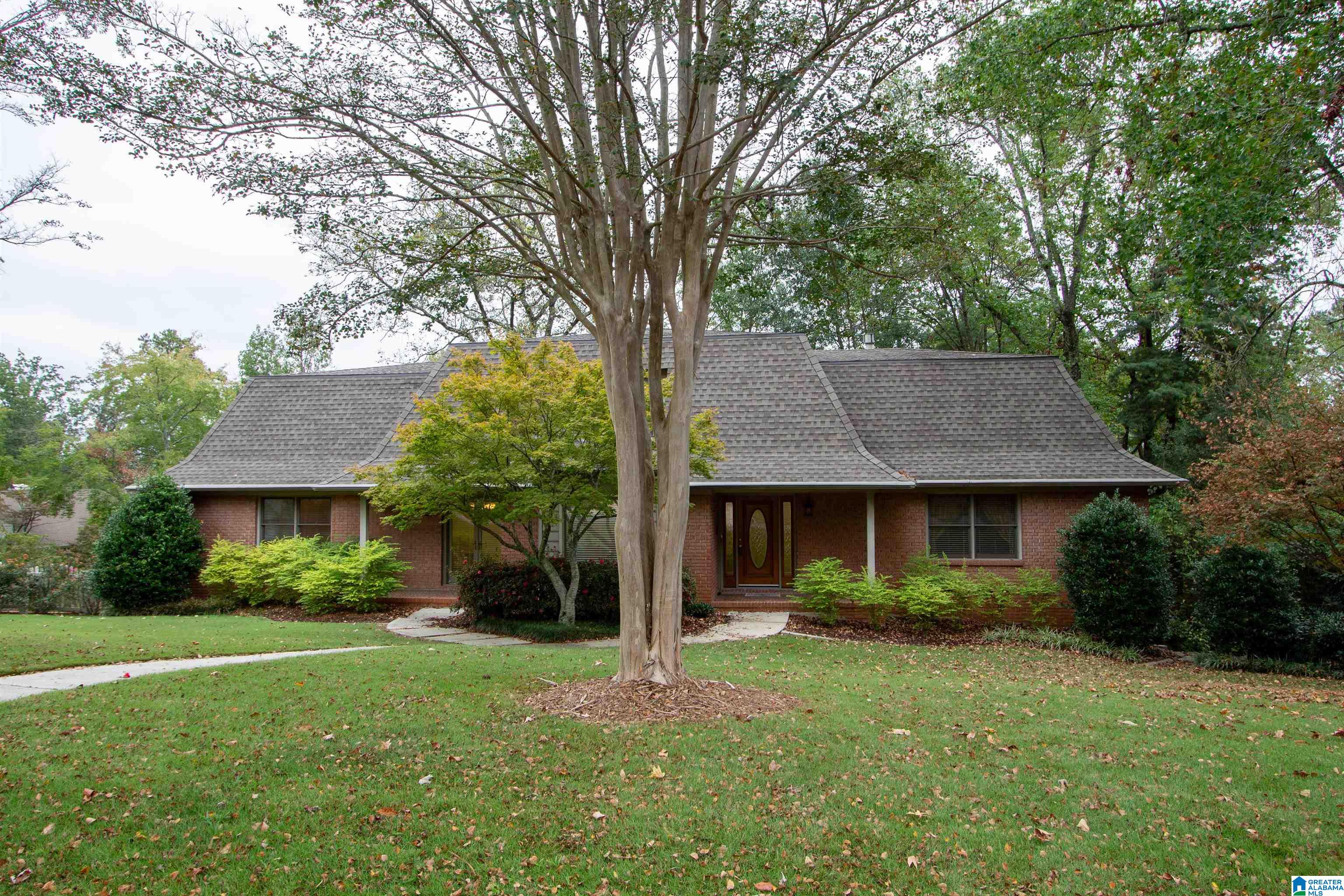 2582 FOOTHILLS DRIVE