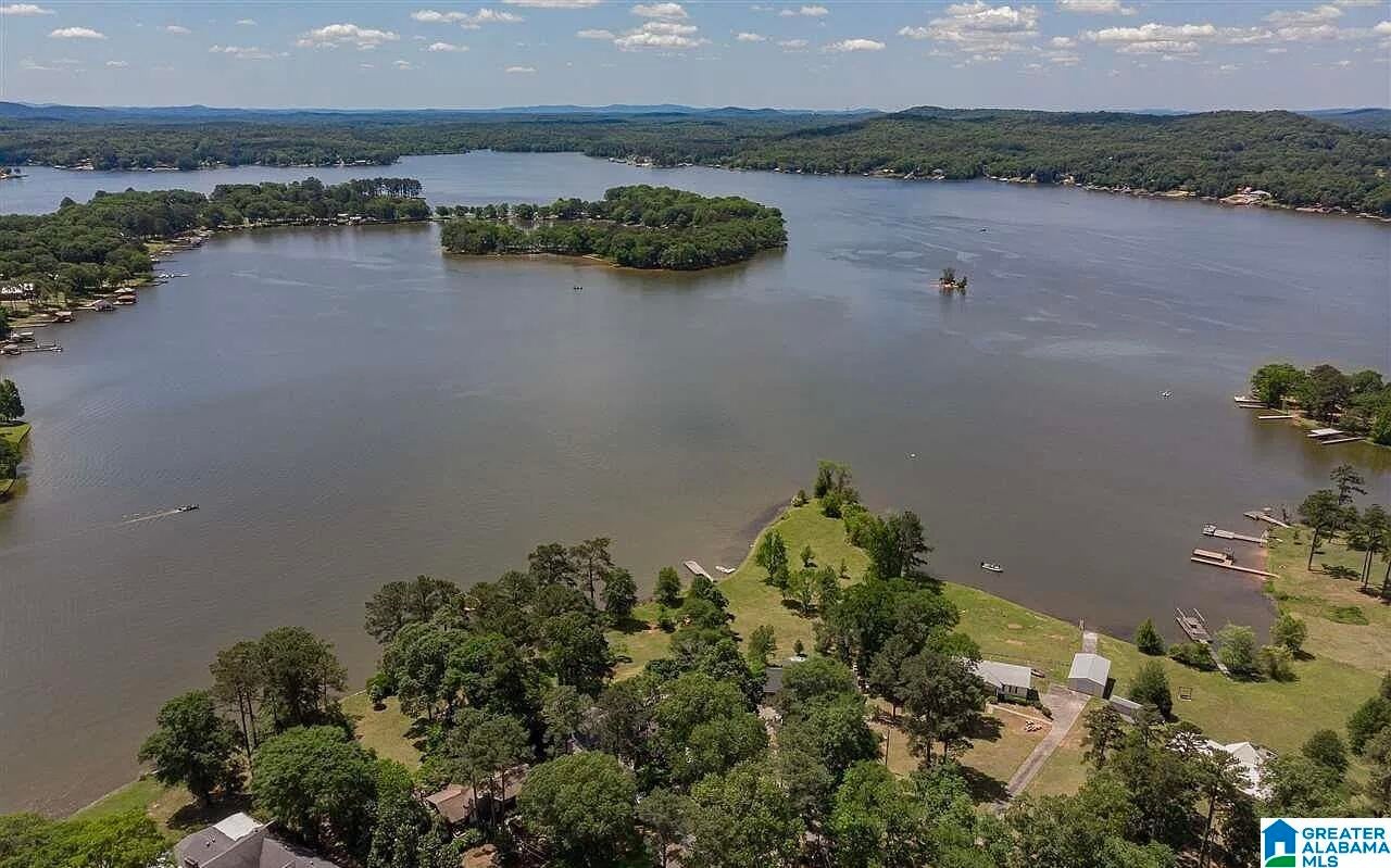 7146 SKYLINE DRIVE
