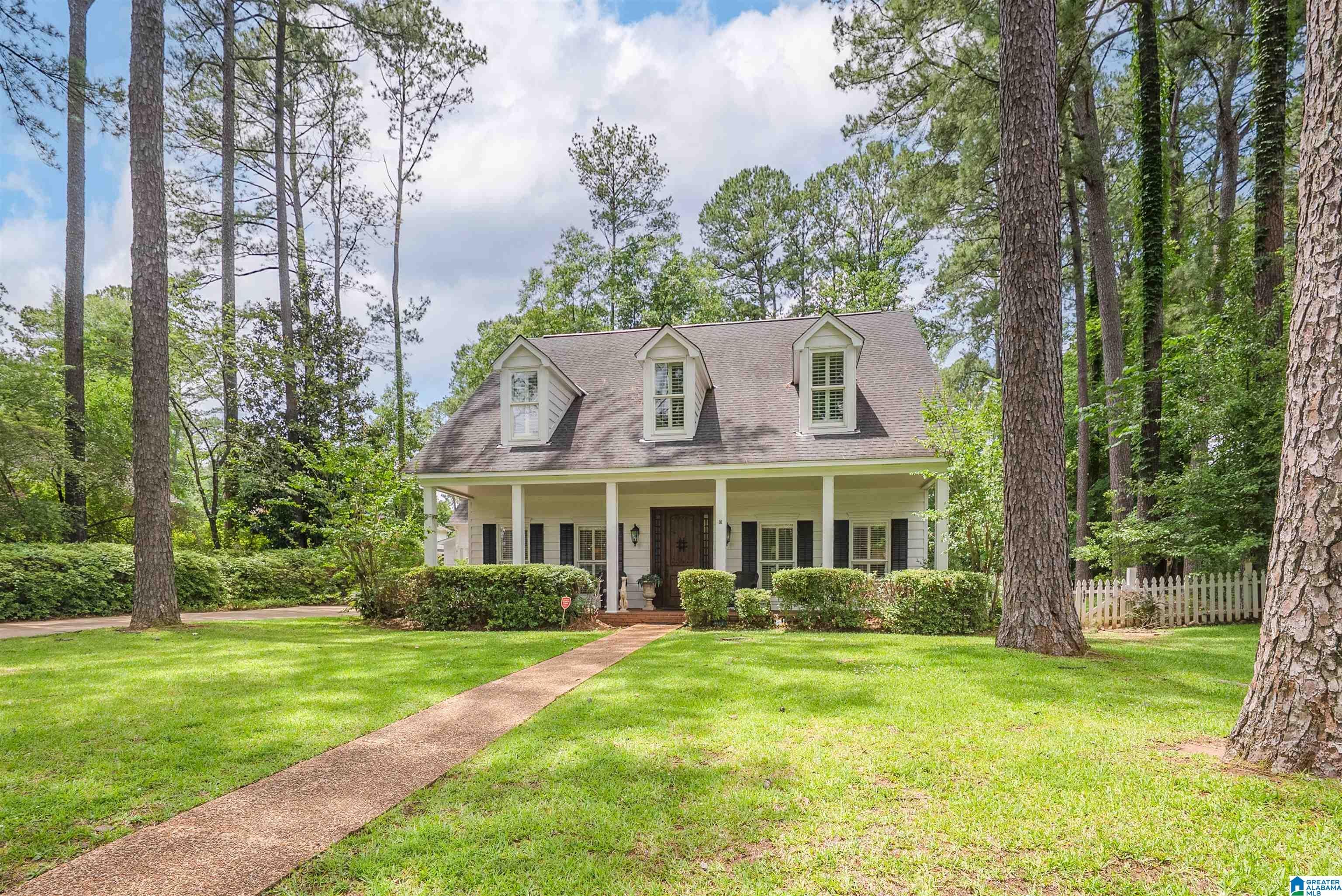 2400 YORKTOWN DRIVE