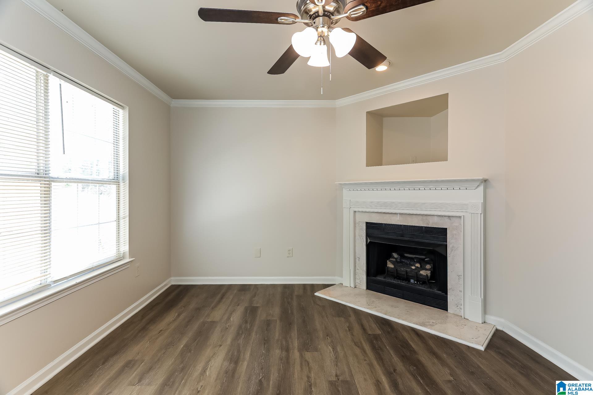 232 MERIWEATHER LANE