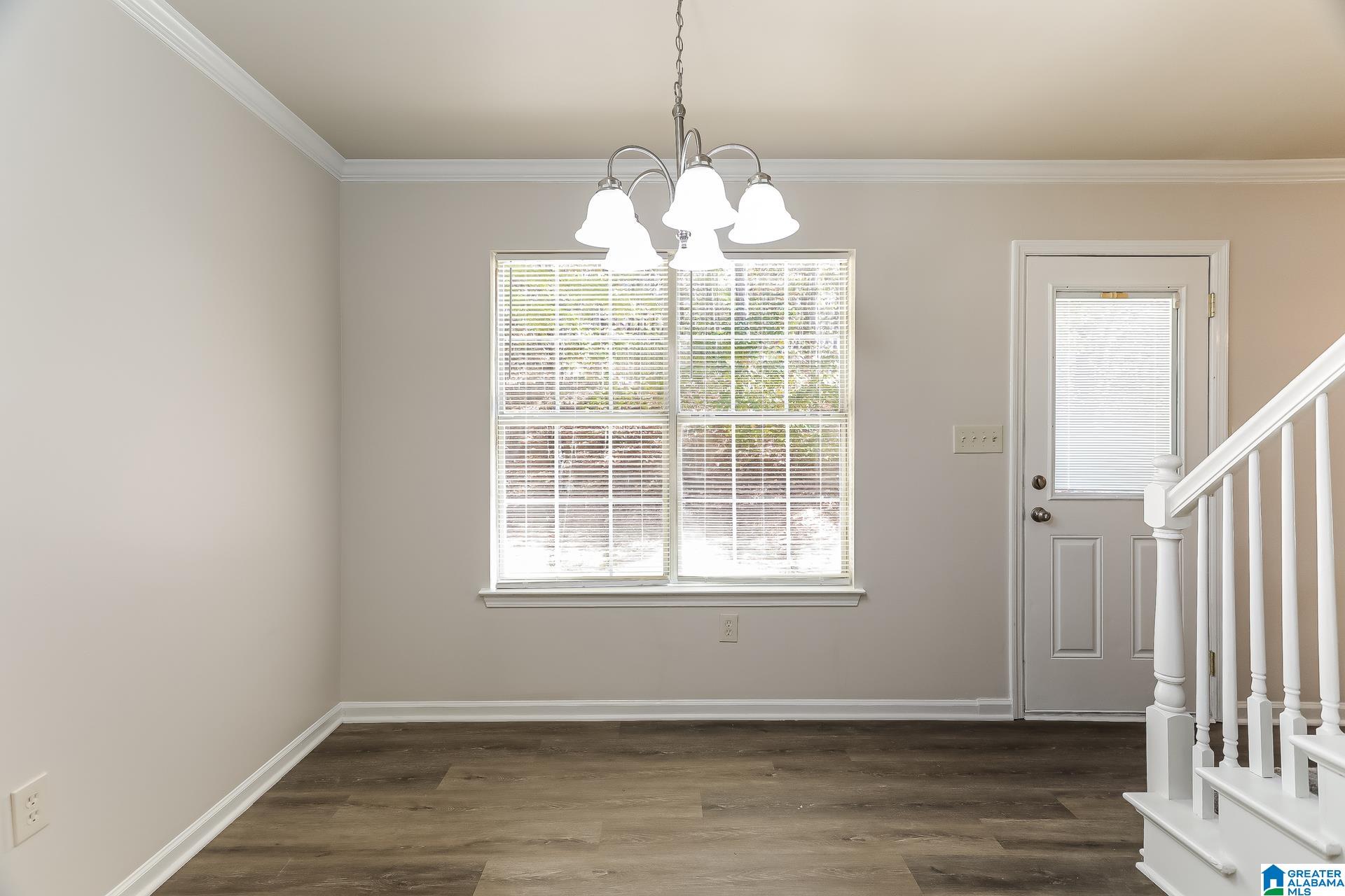 232 MERIWEATHER LANE