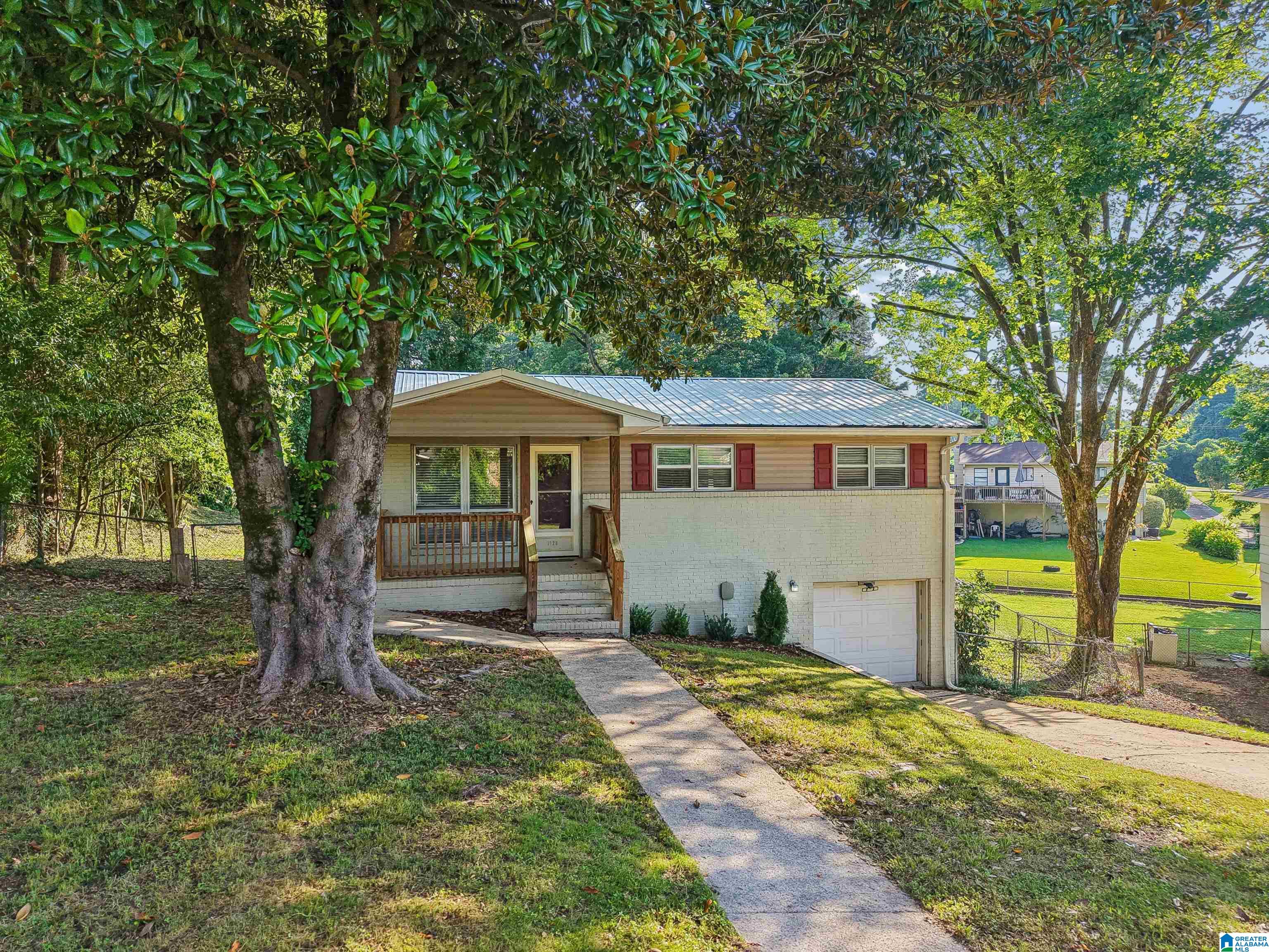 1128 ROBERT E LEE STREET
