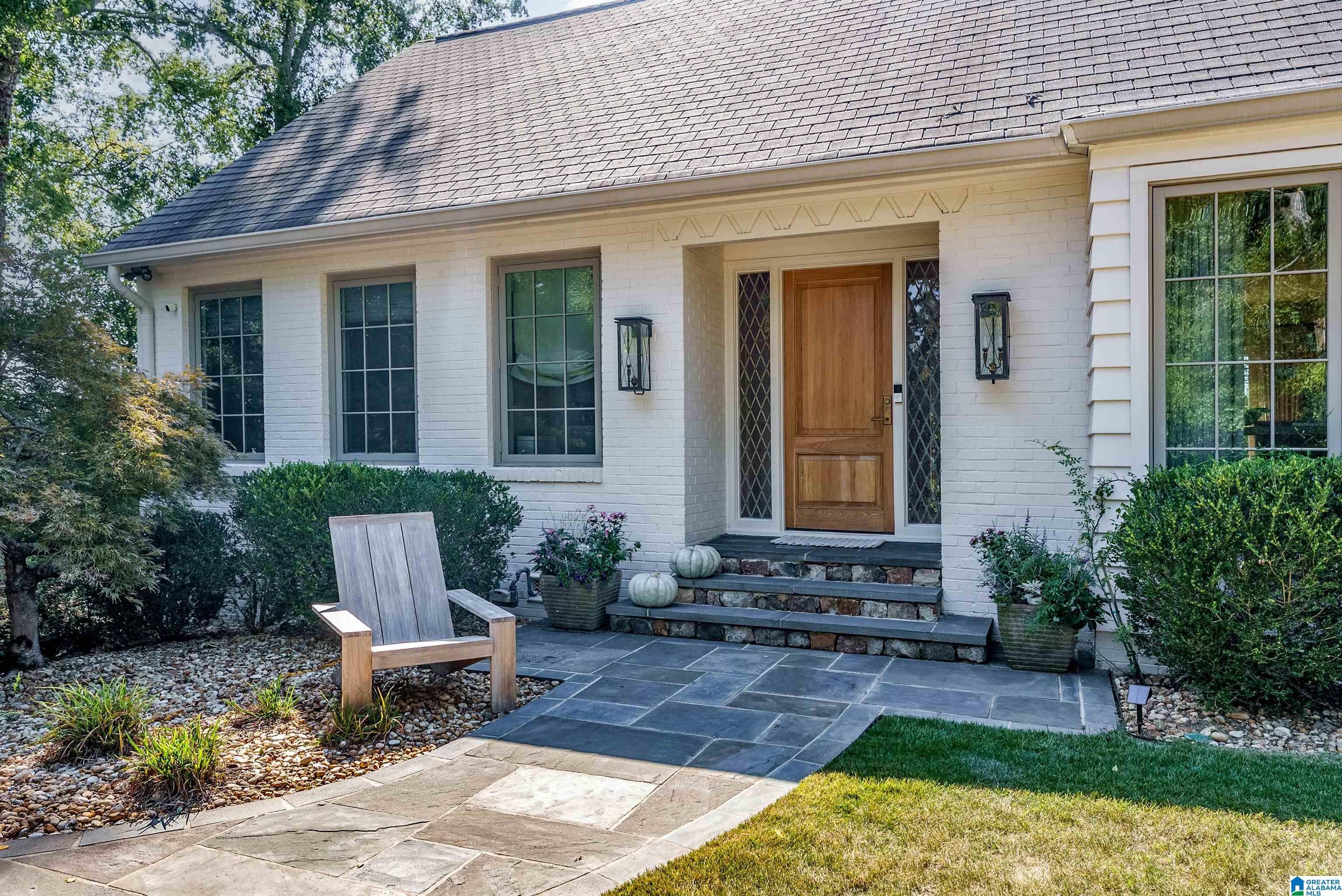 5 RIDGE DRIVE