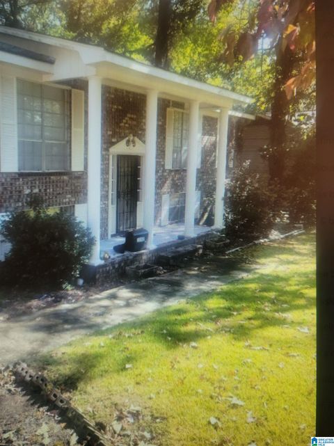1245 PINE TREE DRIVE BIRMINGHAM AL 35211