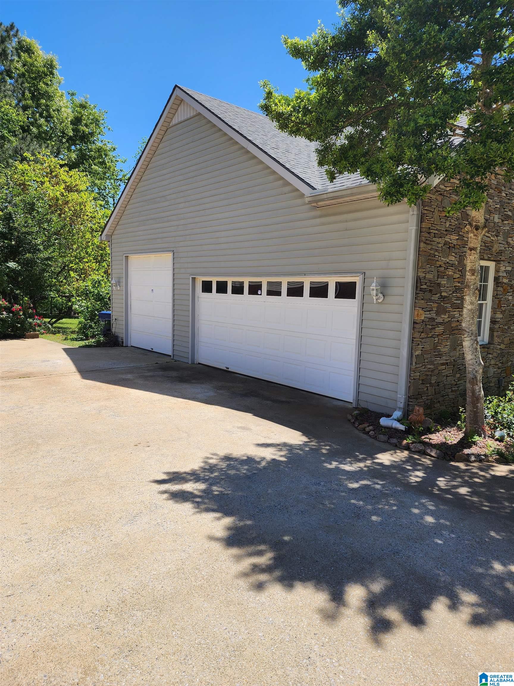 178 HUNTINGTON TRACE