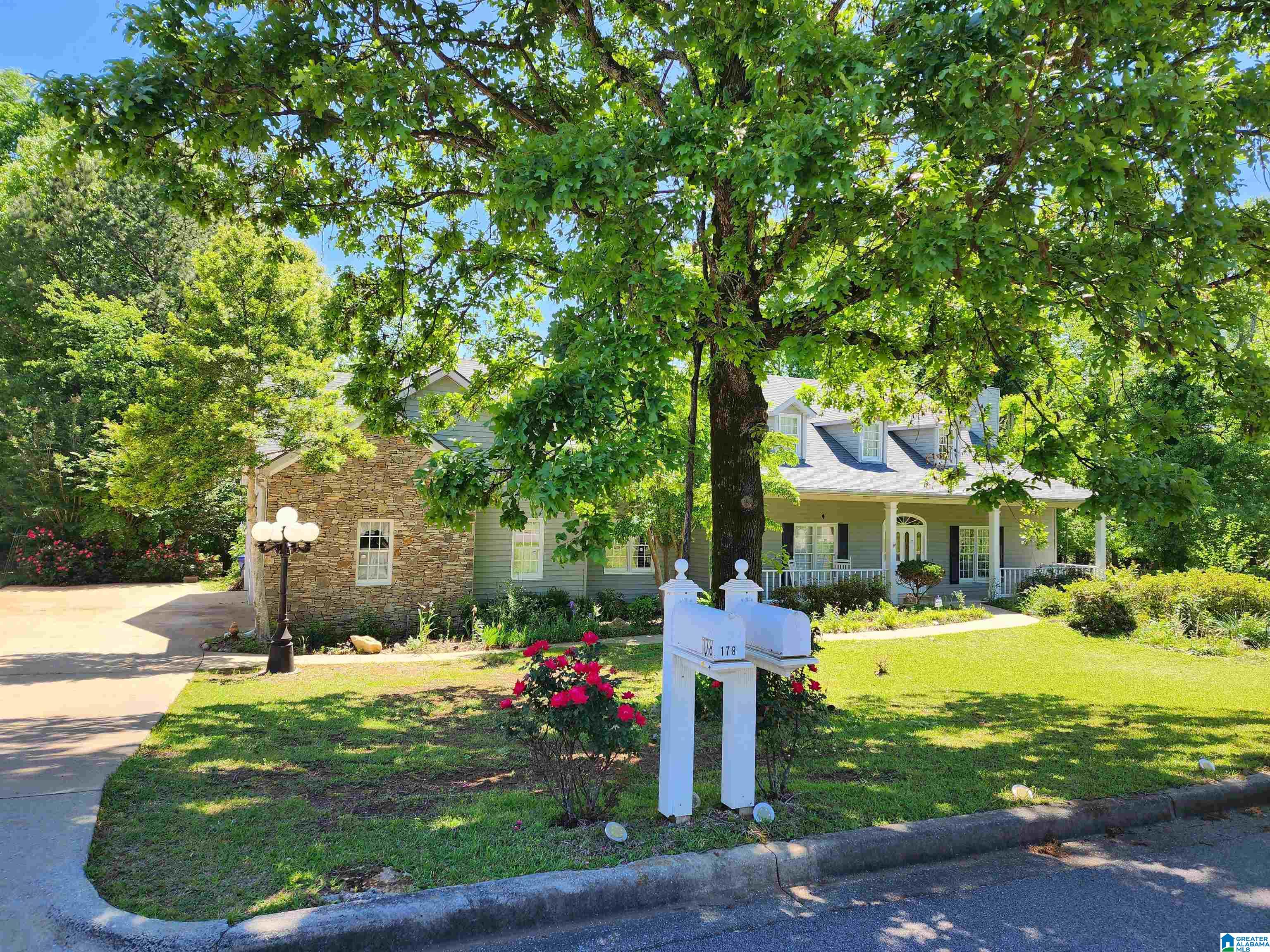 178 HUNTINGTON TRACE