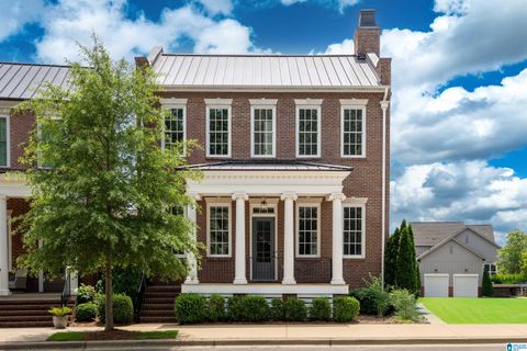 4391 VILLAGE GREEN CIRCLE HOOVER AL 35226