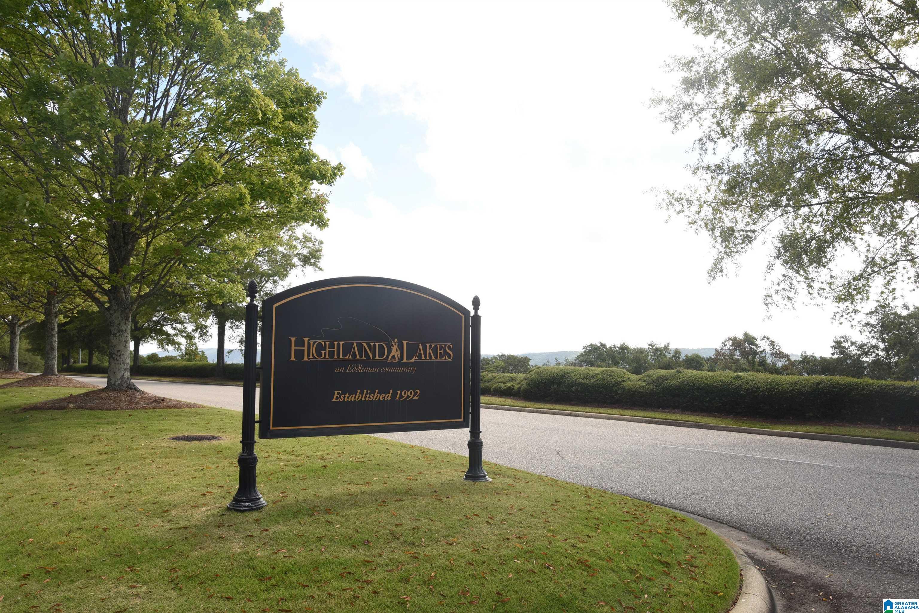 1000 COLUMBIA CIRCLE