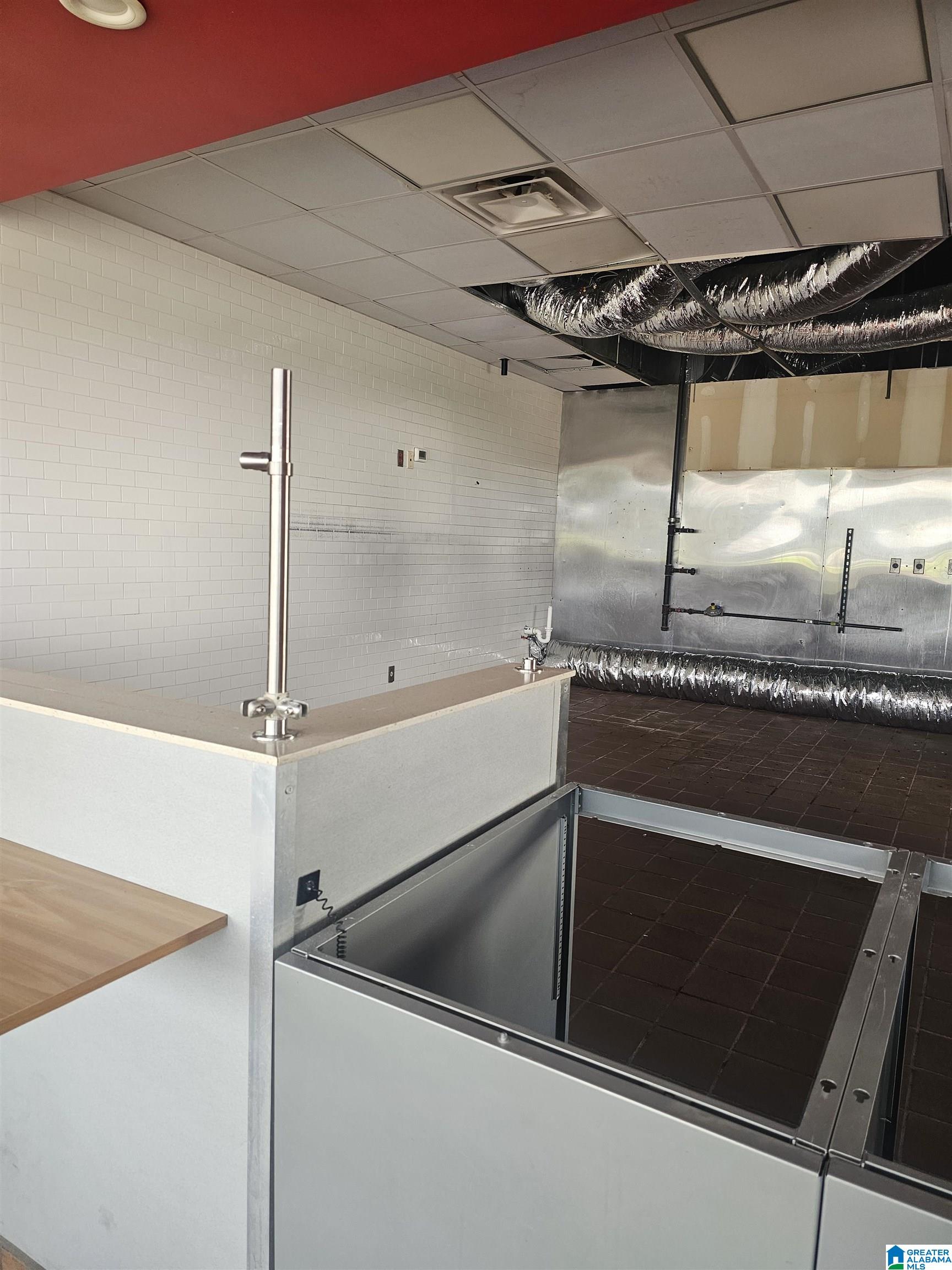 1720 E HAMRIC DRIVE 1