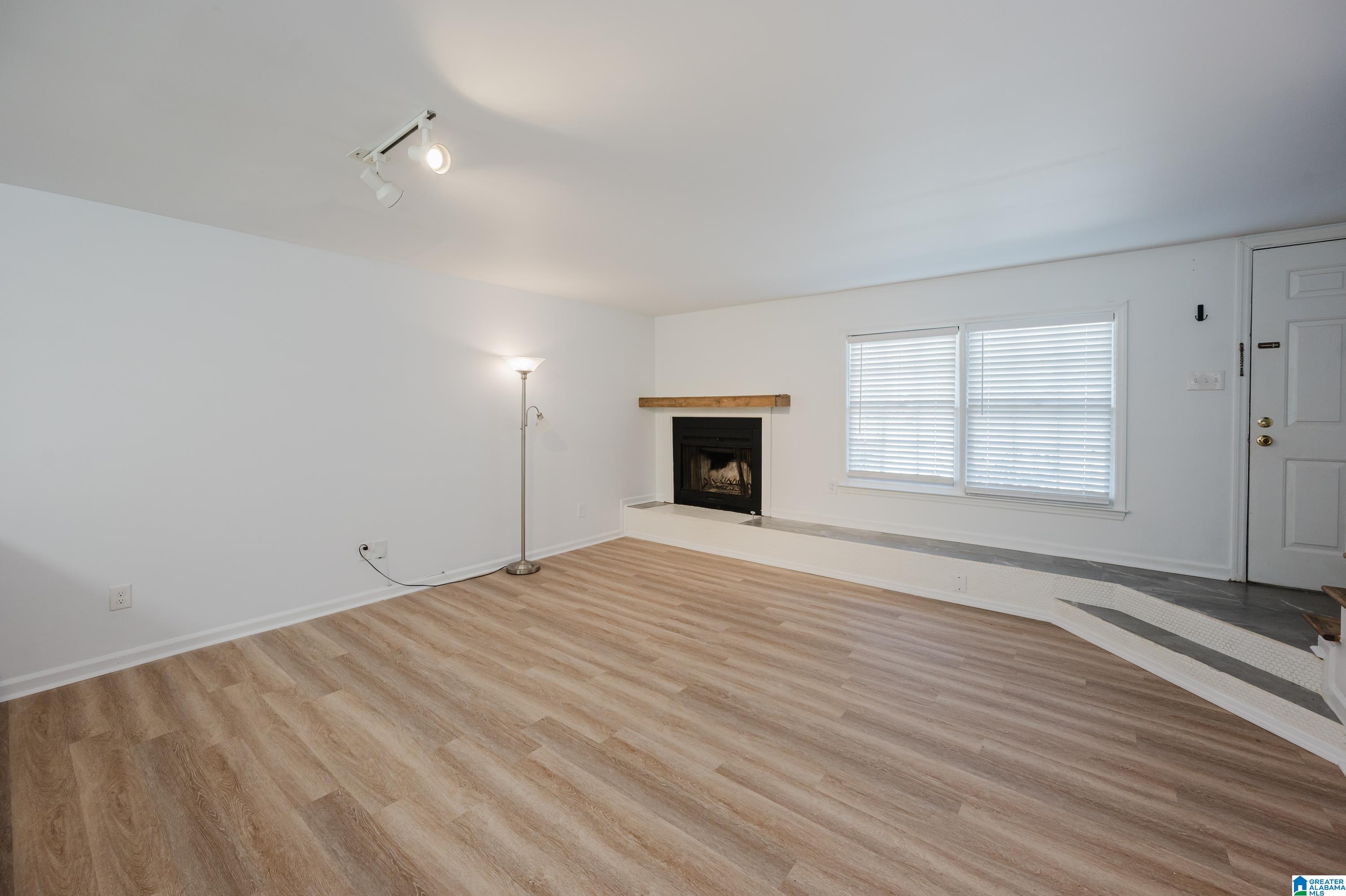 2953 RIVERWOOD TERRACE