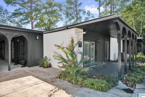 3017 MASSEY RD APT C, VESTAVIA HILLS, AL 35216 - Image 43a2b9bf089d8b510ce89ea99195bf2d/81797837