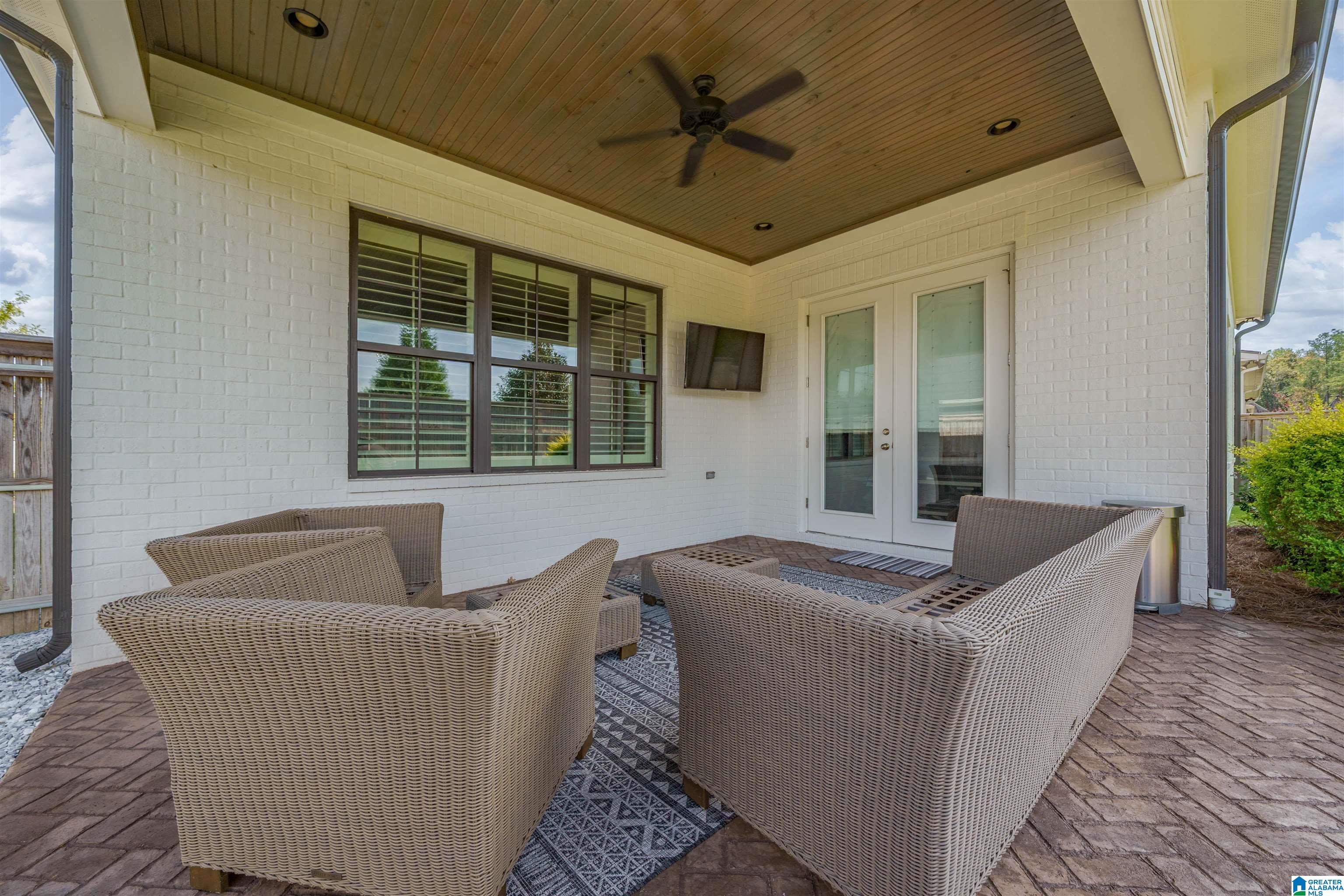 623 LANSDOWNE AVENUE