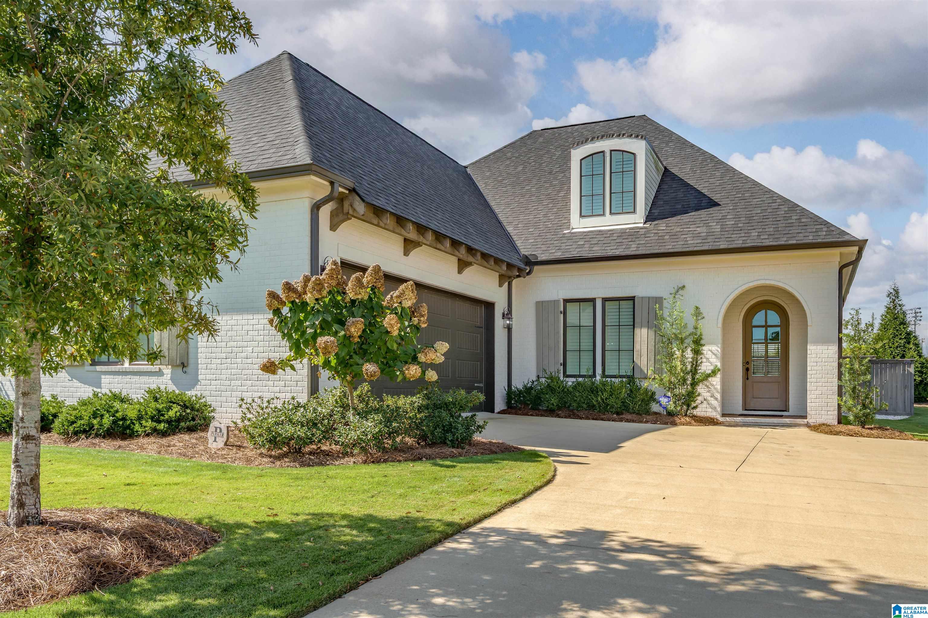 623 LANSDOWNE AVENUE